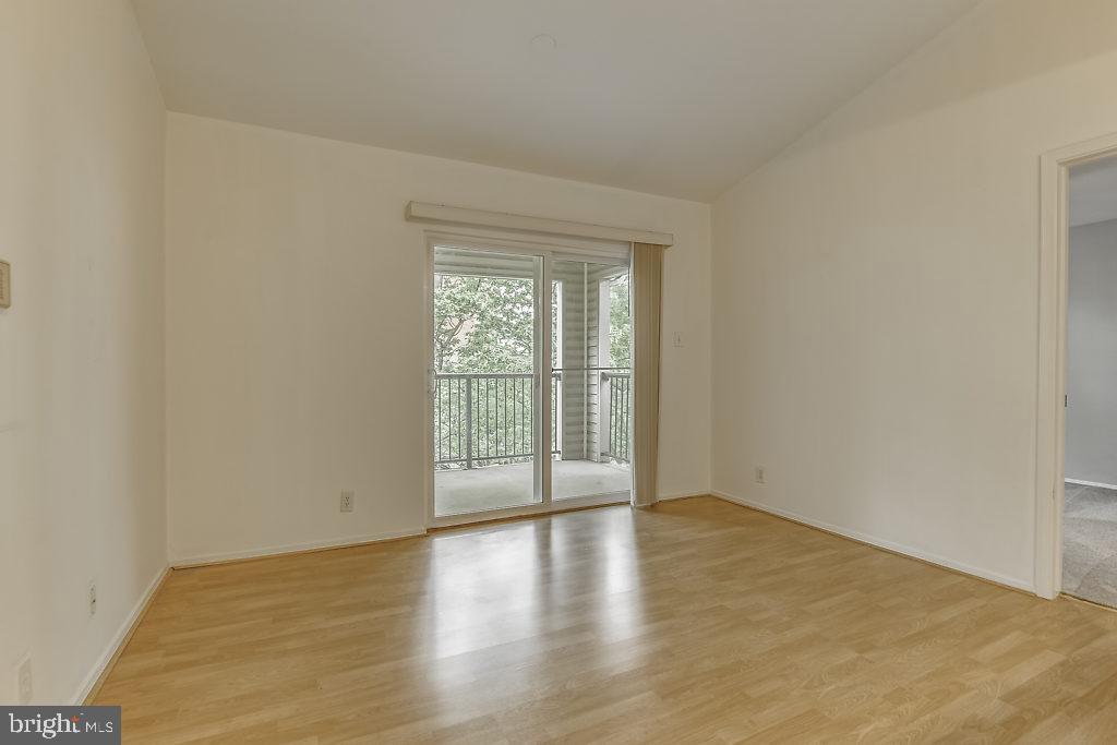 POINTE AT PARK CENTER - Residential Lease