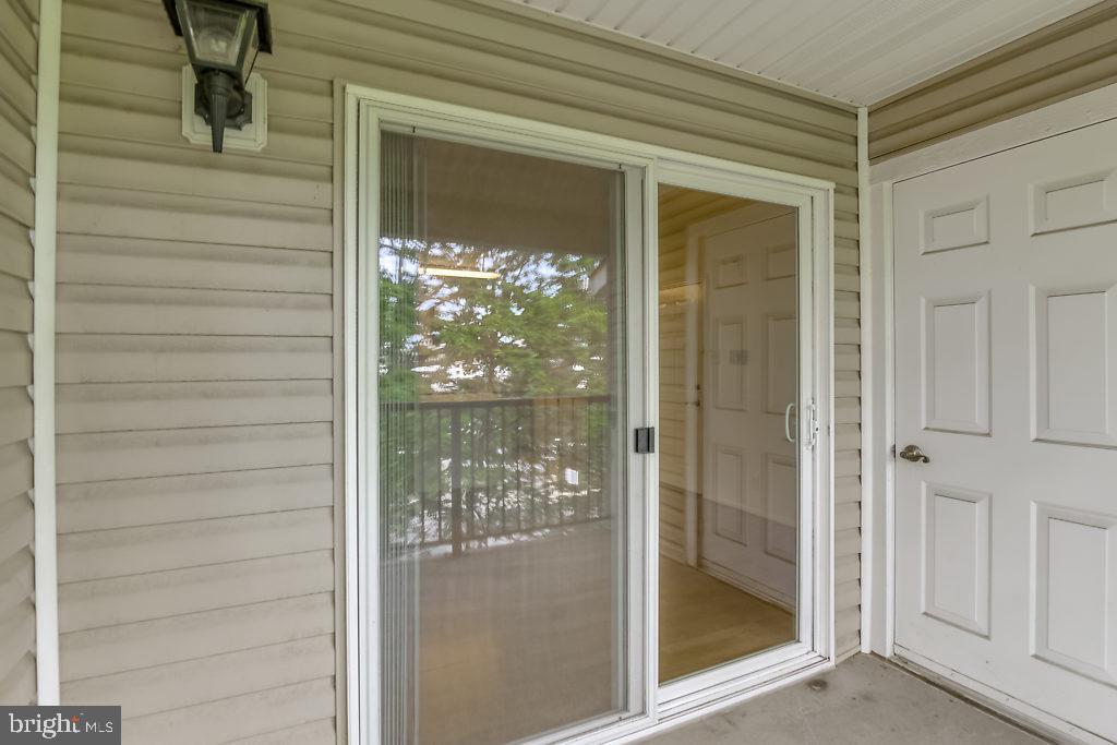 POINTE AT PARK CENTER - Residential Lease