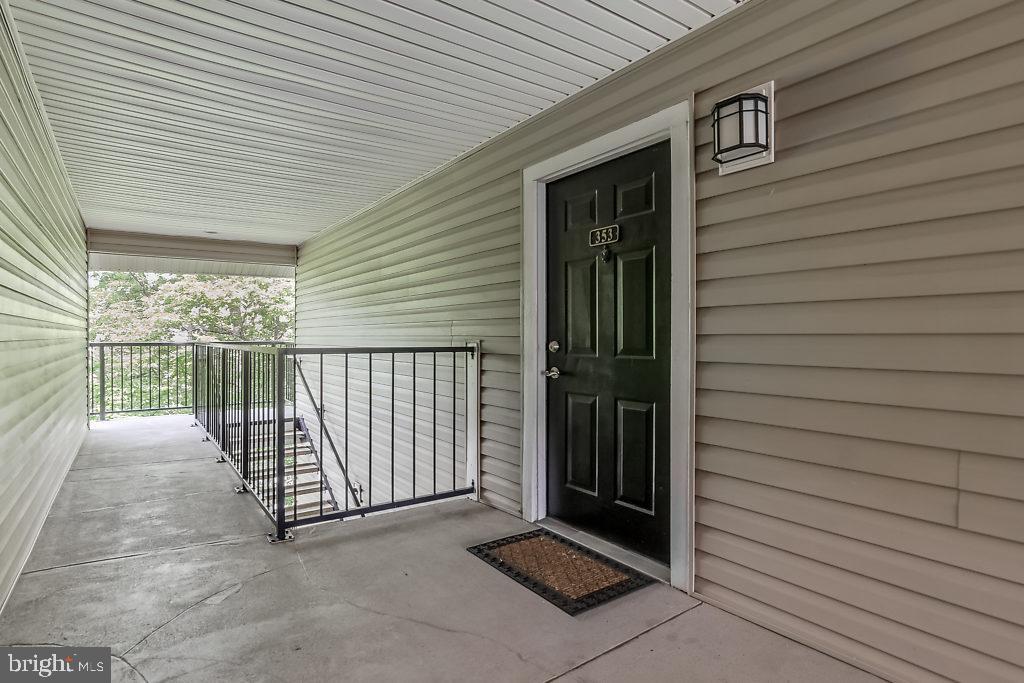 POINTE AT PARK CENTER - Residential Lease