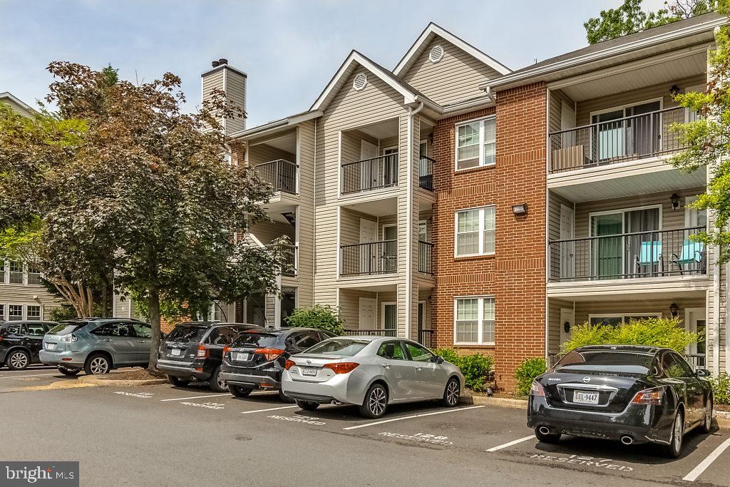 POINTE AT PARK CENTER - Residential Lease