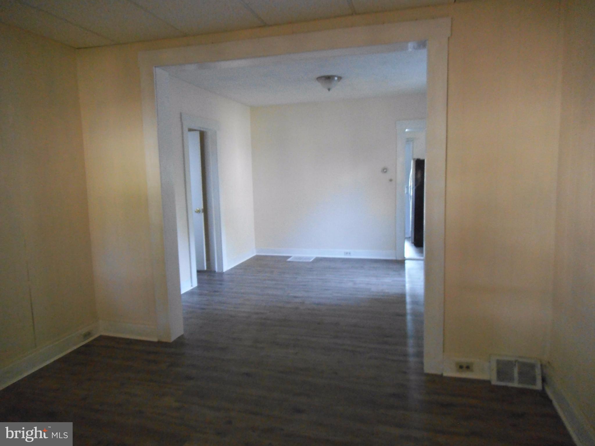 PERRY POINT - Residential Lease