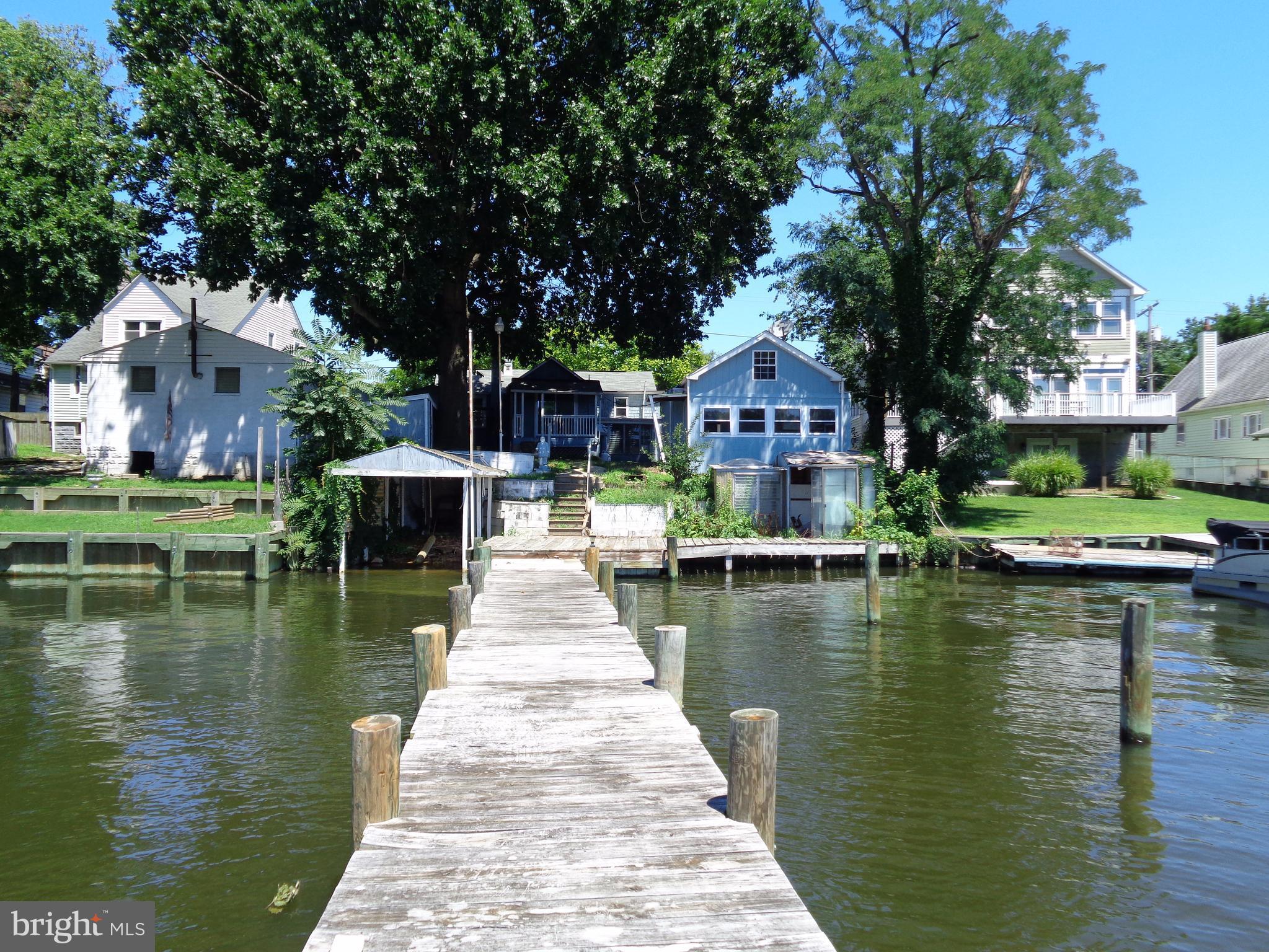 PERRY POINT - Residential Lease