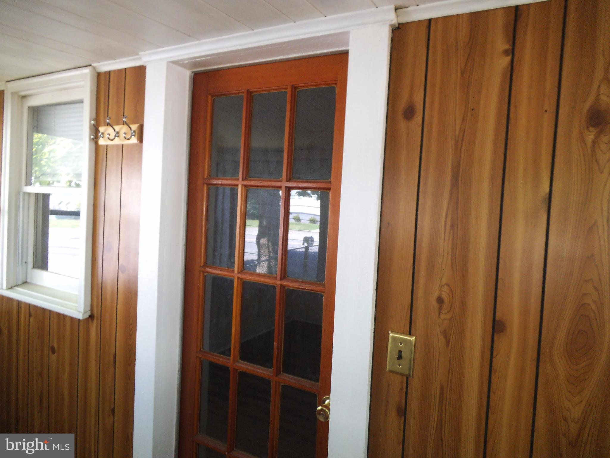 PERRY POINT - Residential Lease