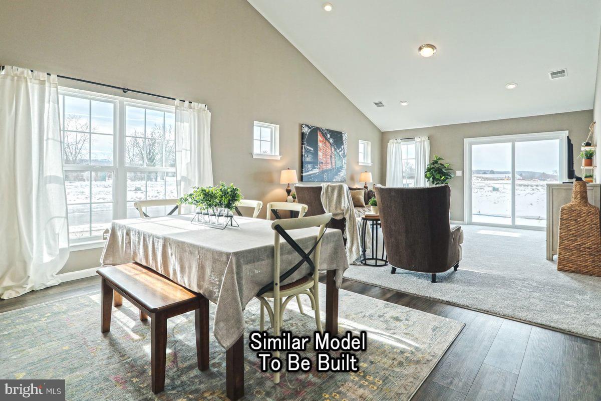 PARADISE VILLAGE - Residential