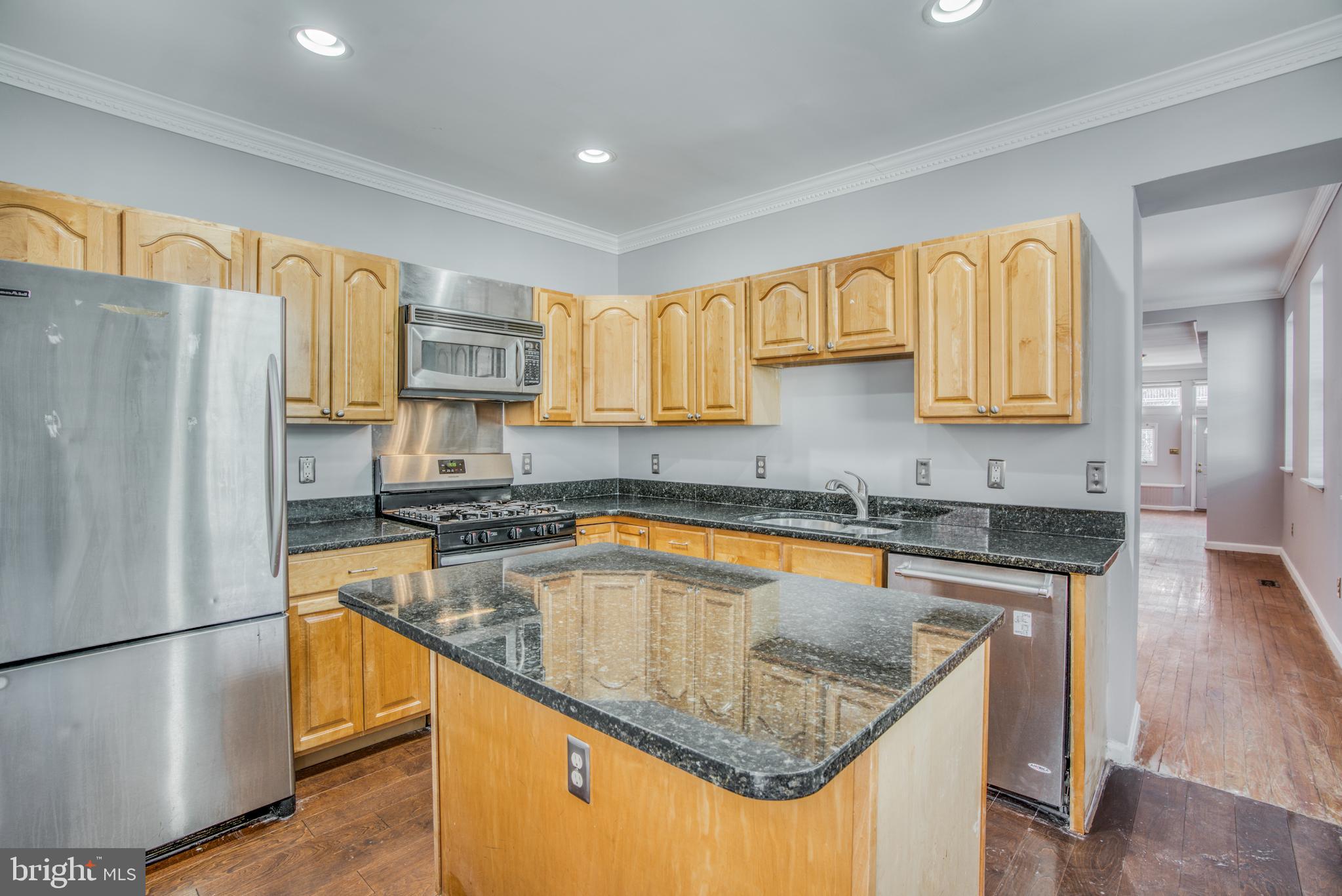 LOCUST POINT - Residential Lease