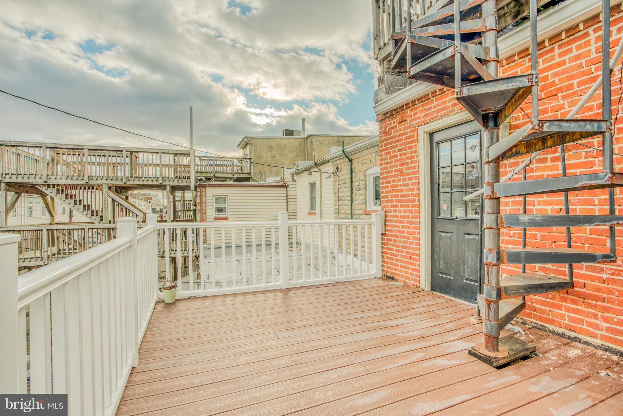 LOCUST POINT - Residential Lease