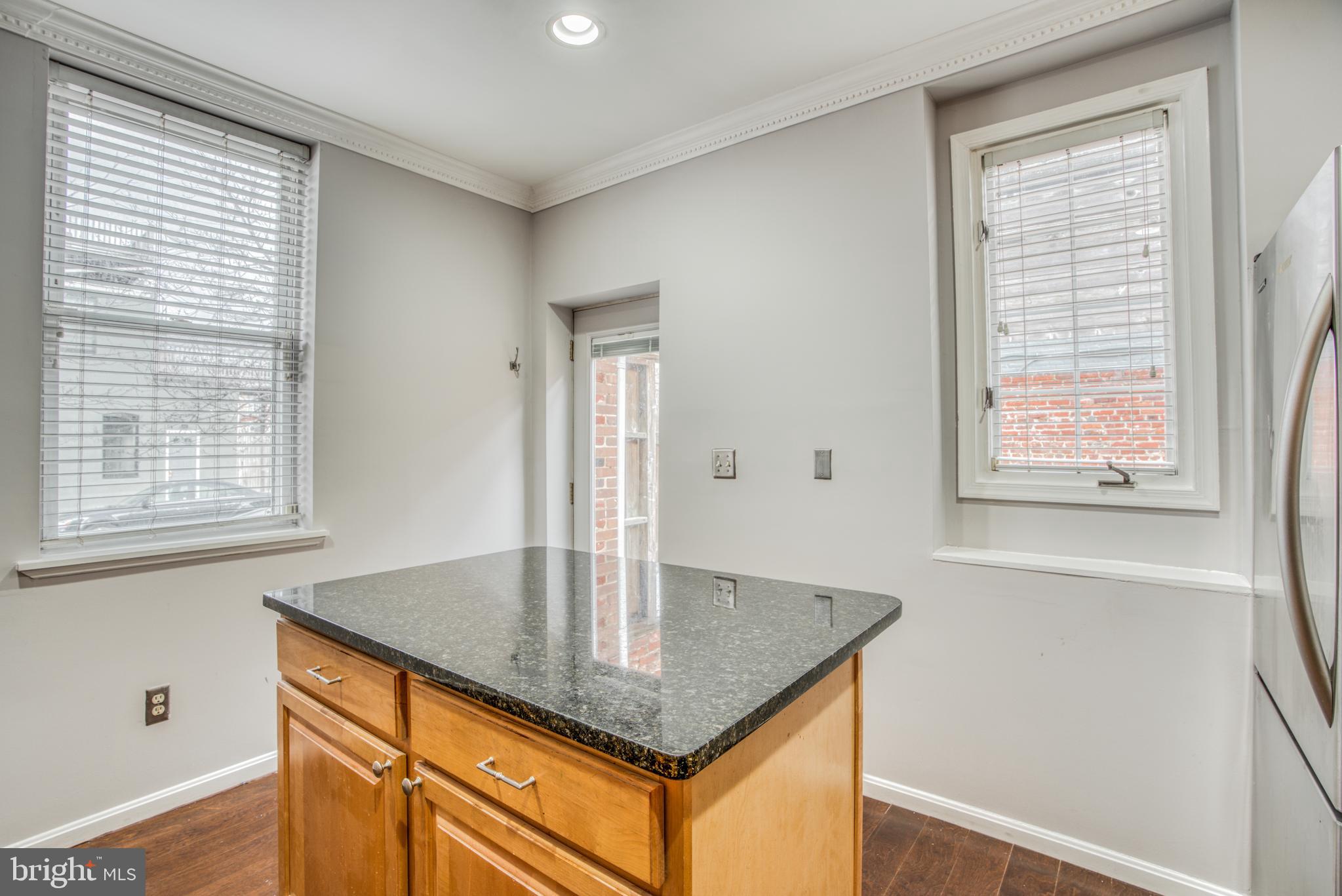 LOCUST POINT - Residential Lease