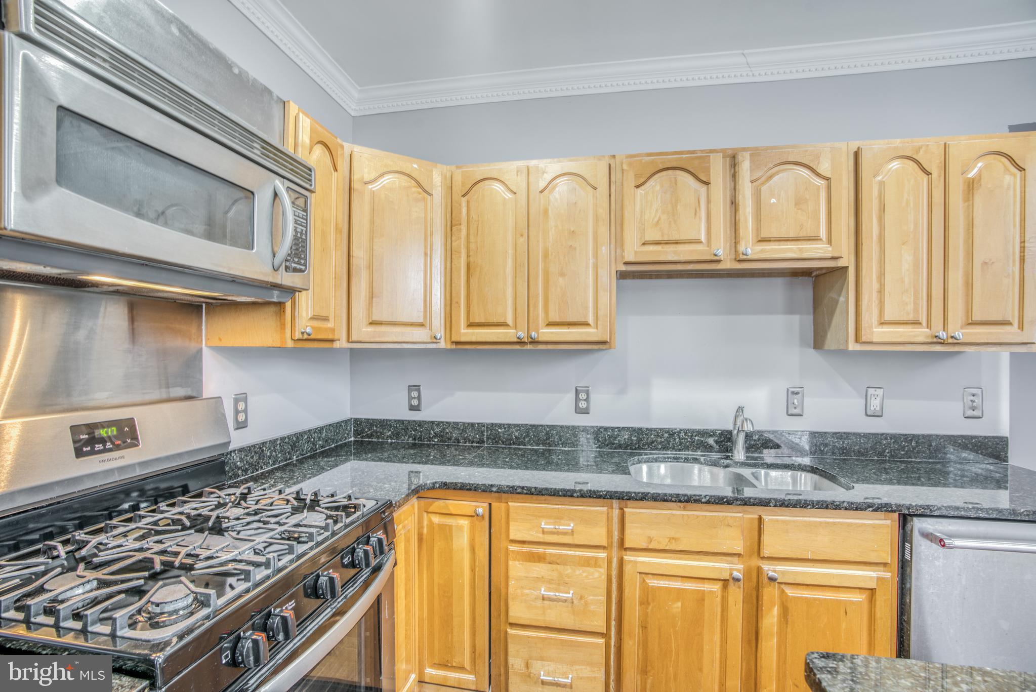 LOCUST POINT - Residential Lease