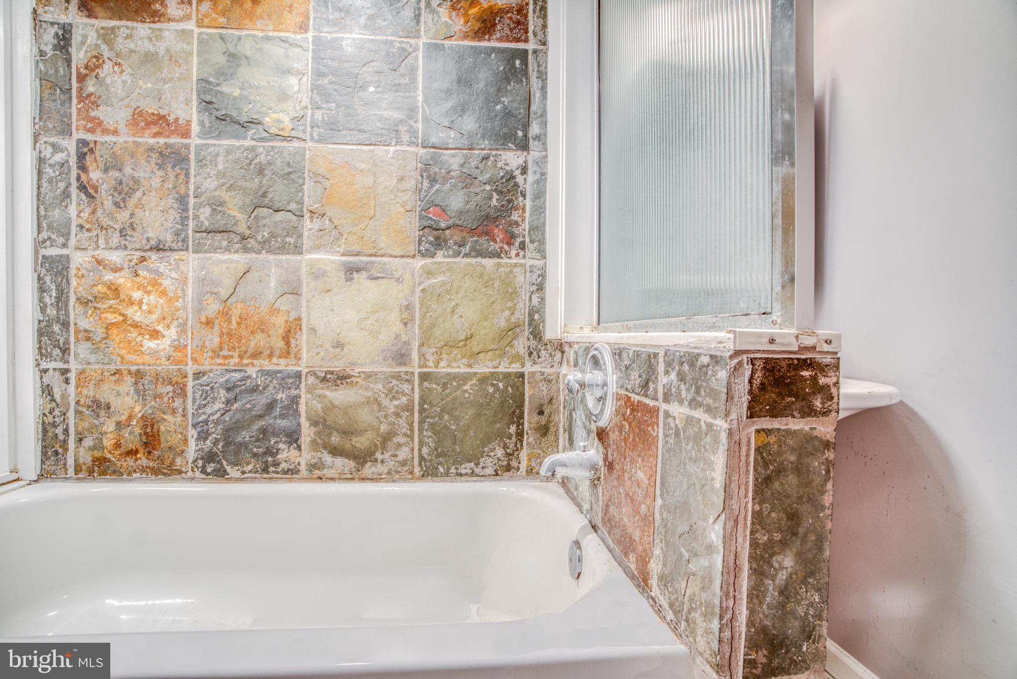 LOCUST POINT - Residential Lease