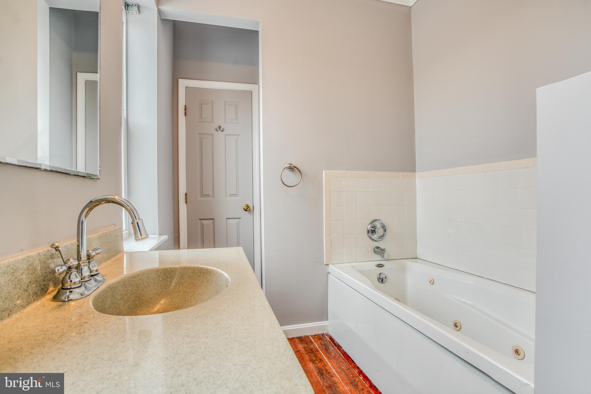 LOCUST POINT - Residential Lease