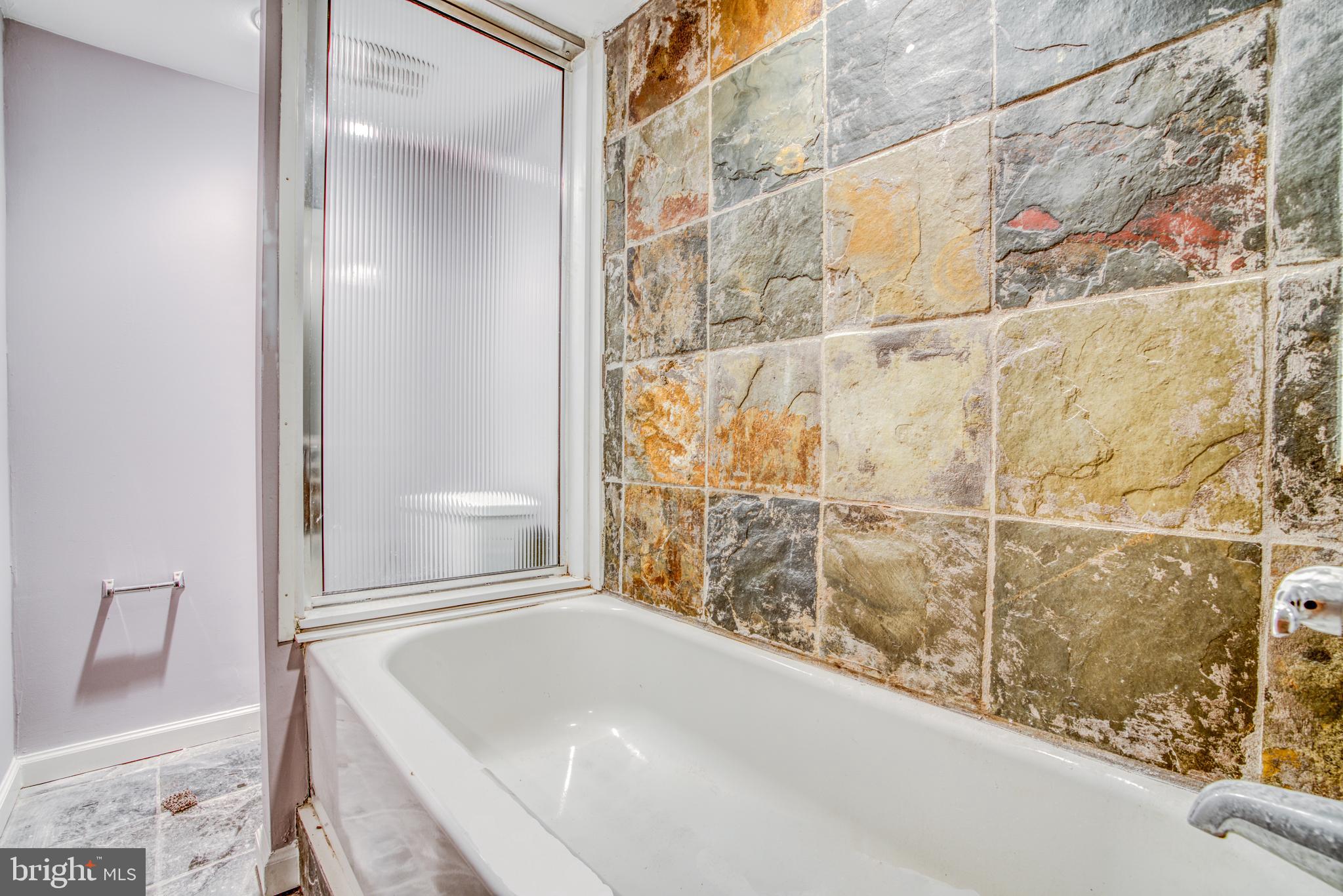 LOCUST POINT - Residential Lease