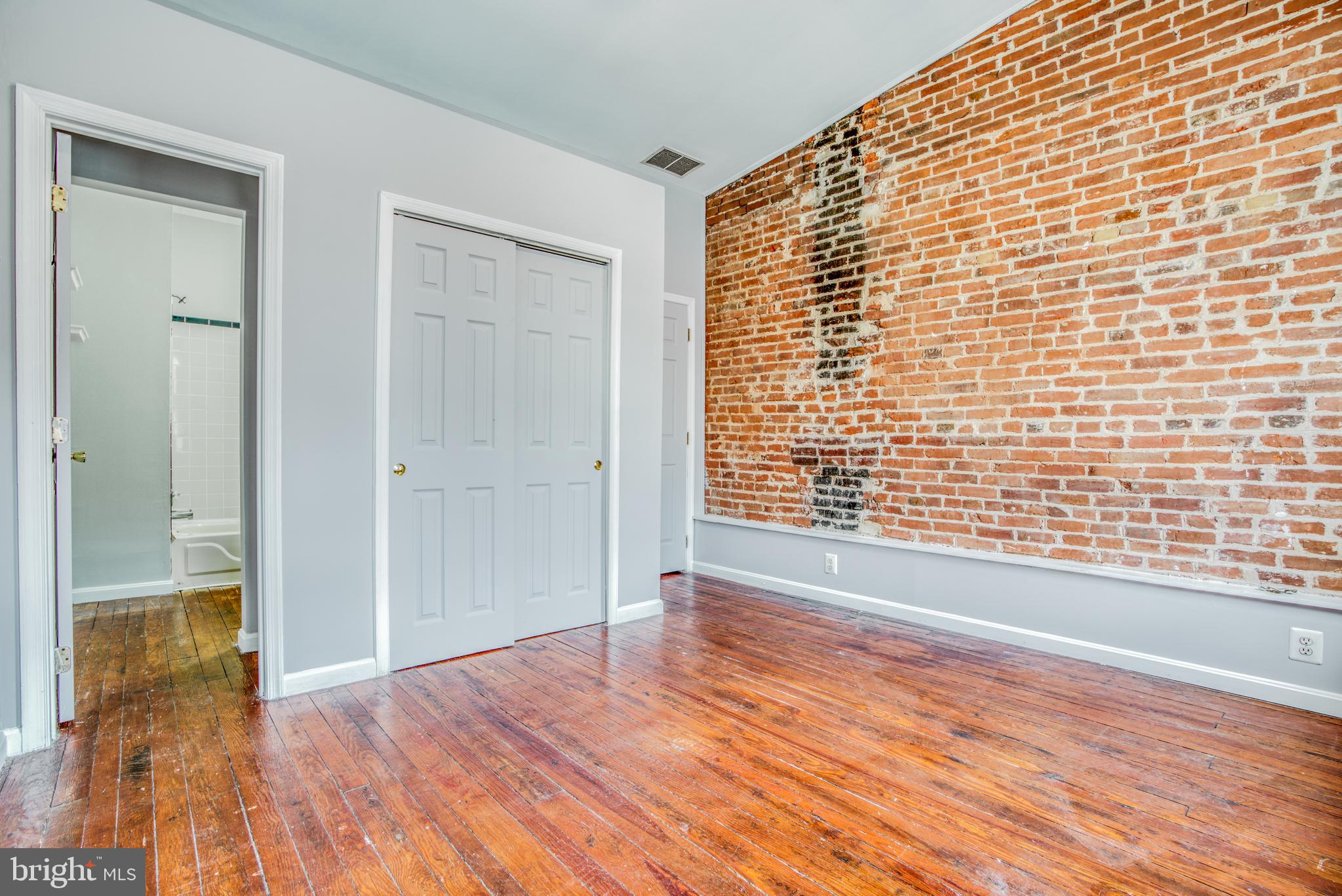 LOCUST POINT - Residential Lease