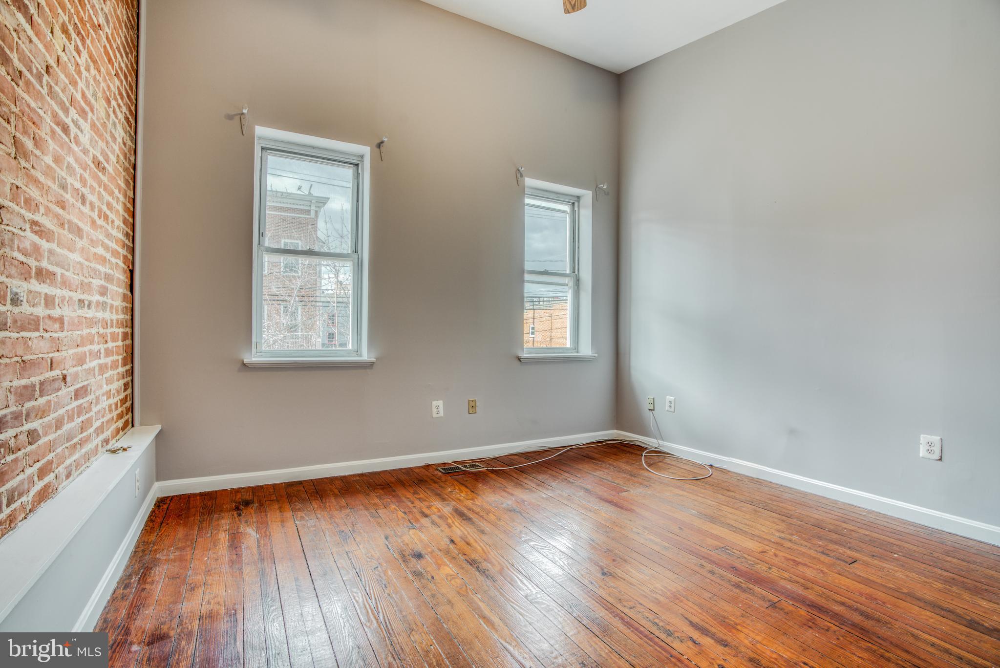 LOCUST POINT - Residential Lease