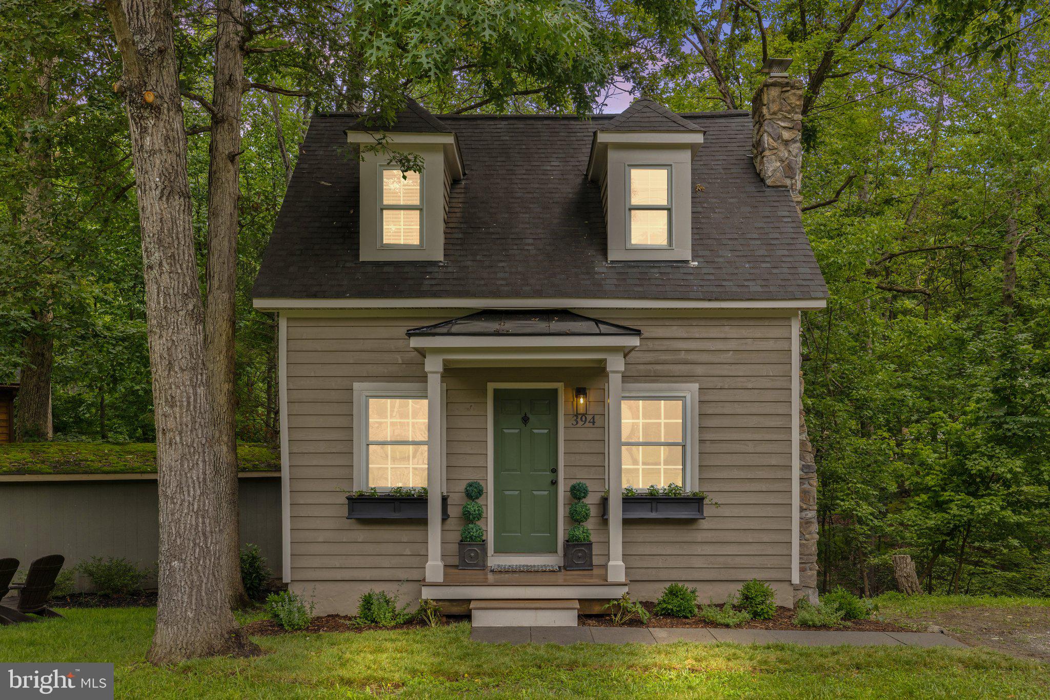 394 WHITE OAK LANE