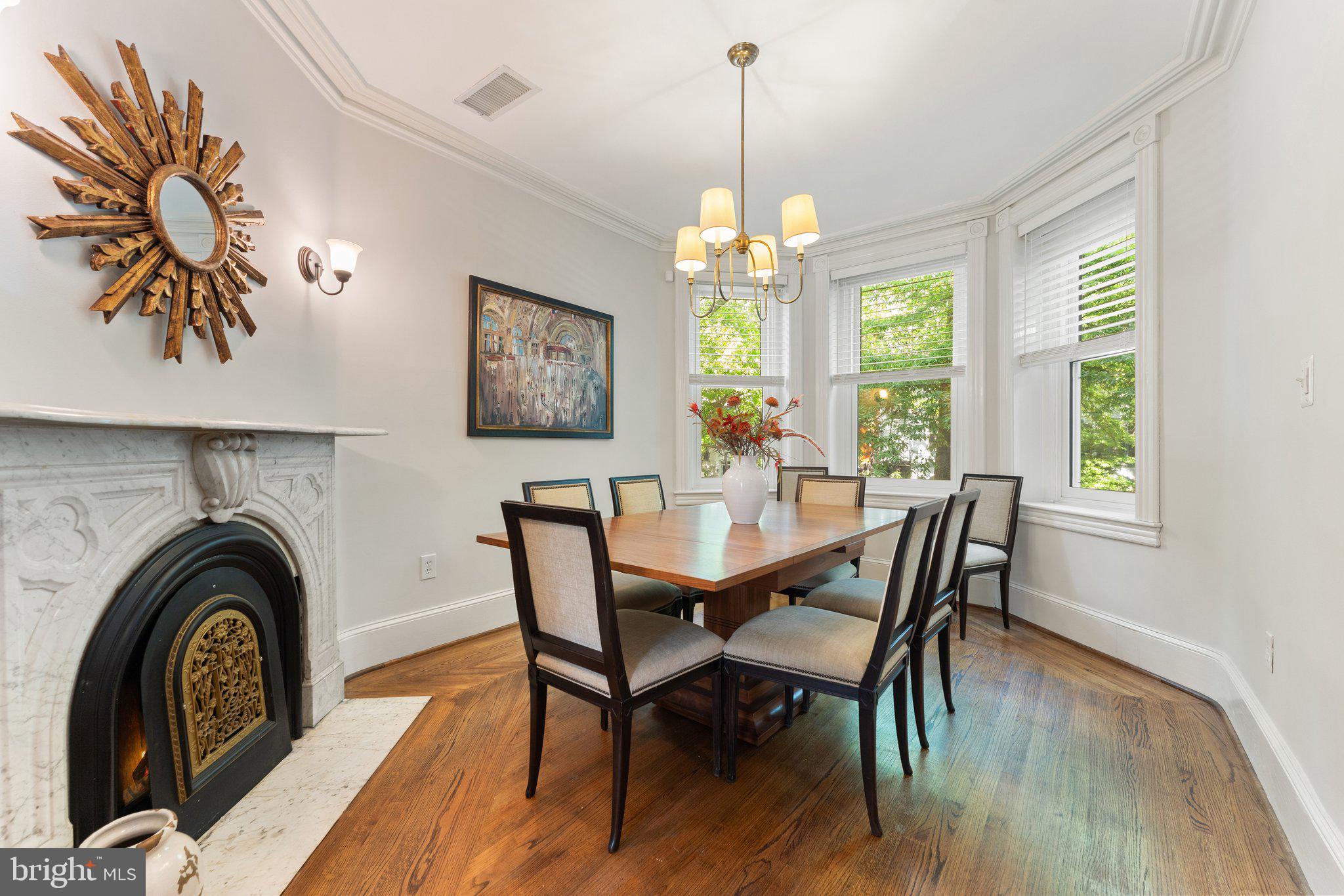 CAPITOL HILL - Residential