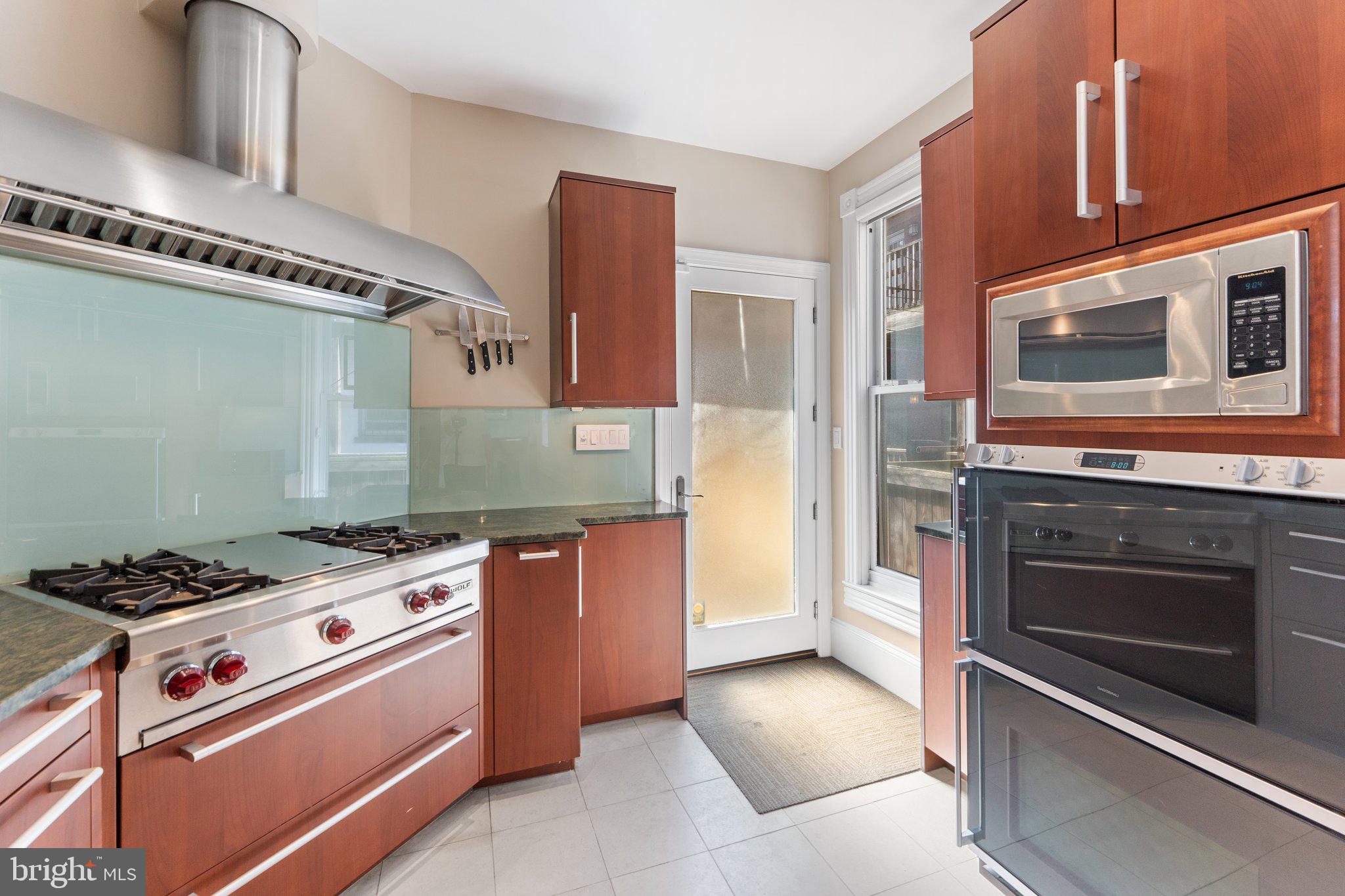 CAPITOL HILL - Residential