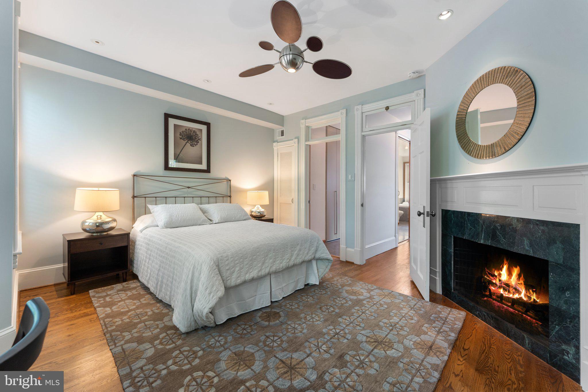 CAPITOL HILL - Residential