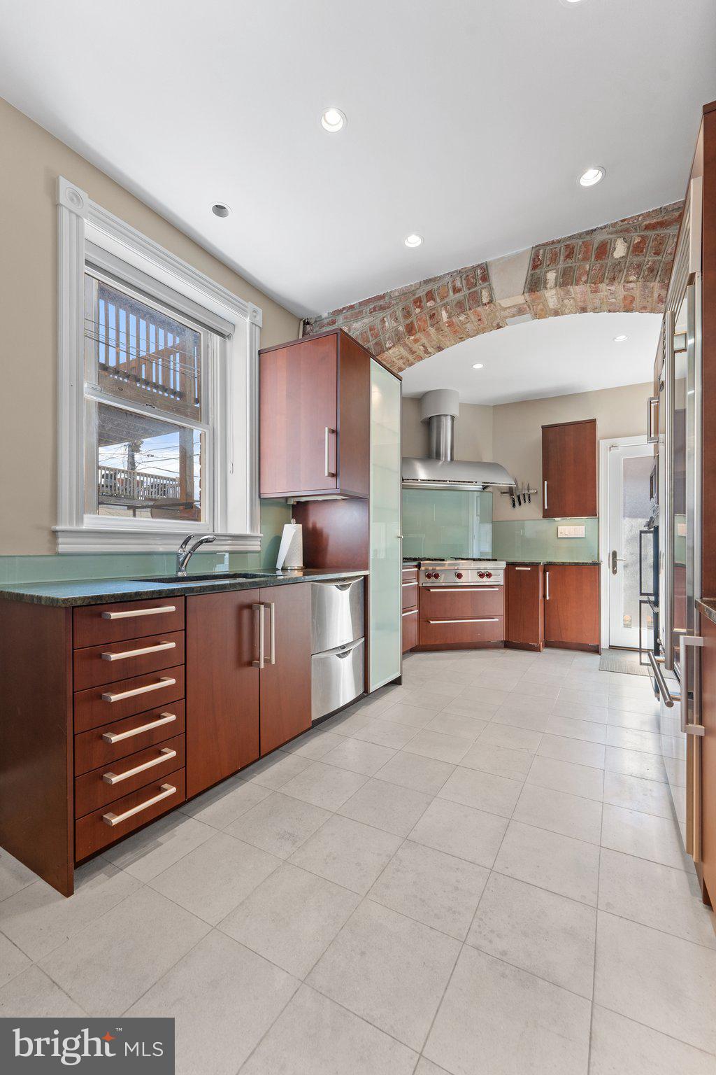 CAPITOL HILL - Residential