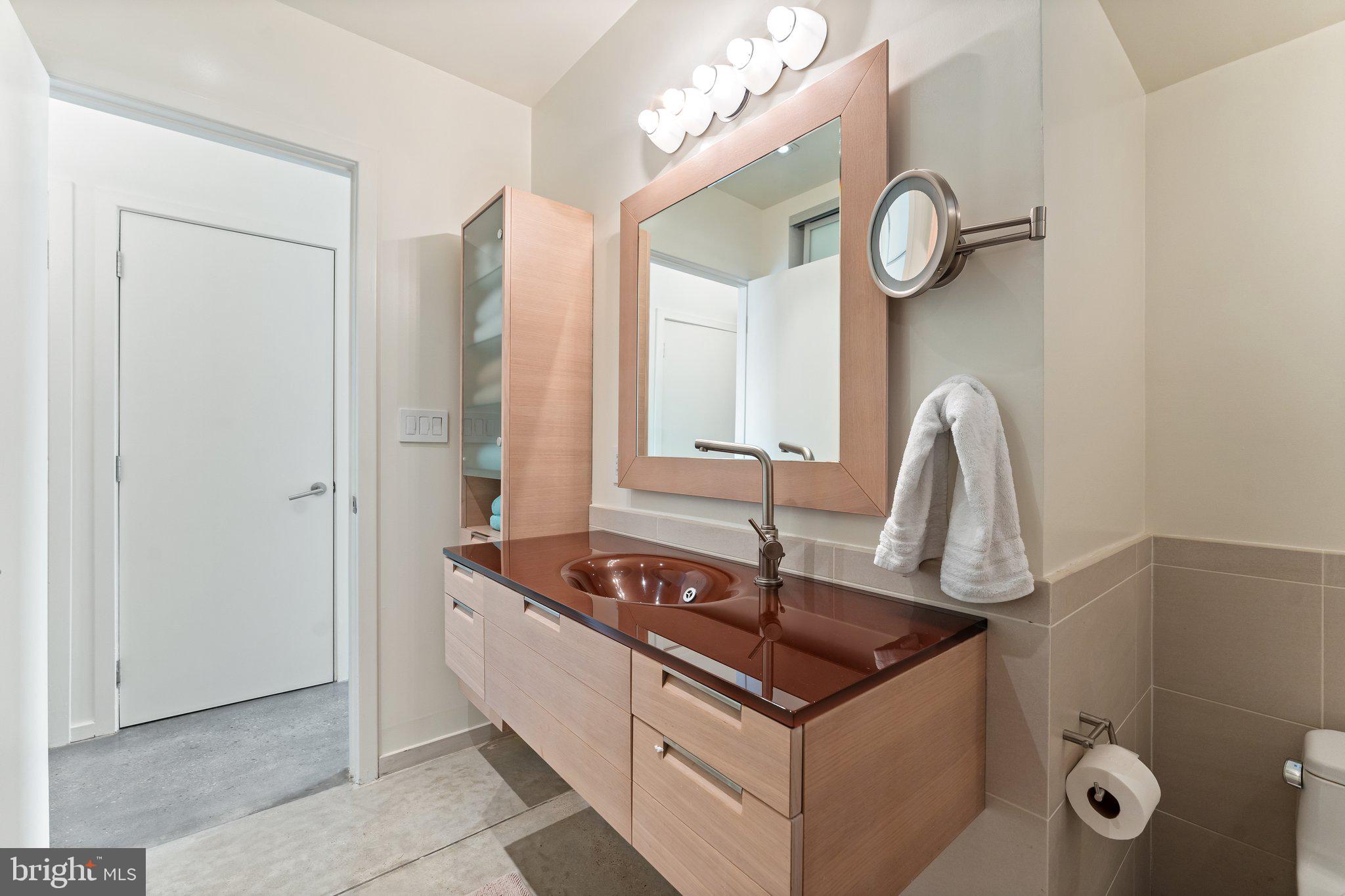 CAPITOL HILL - Residential