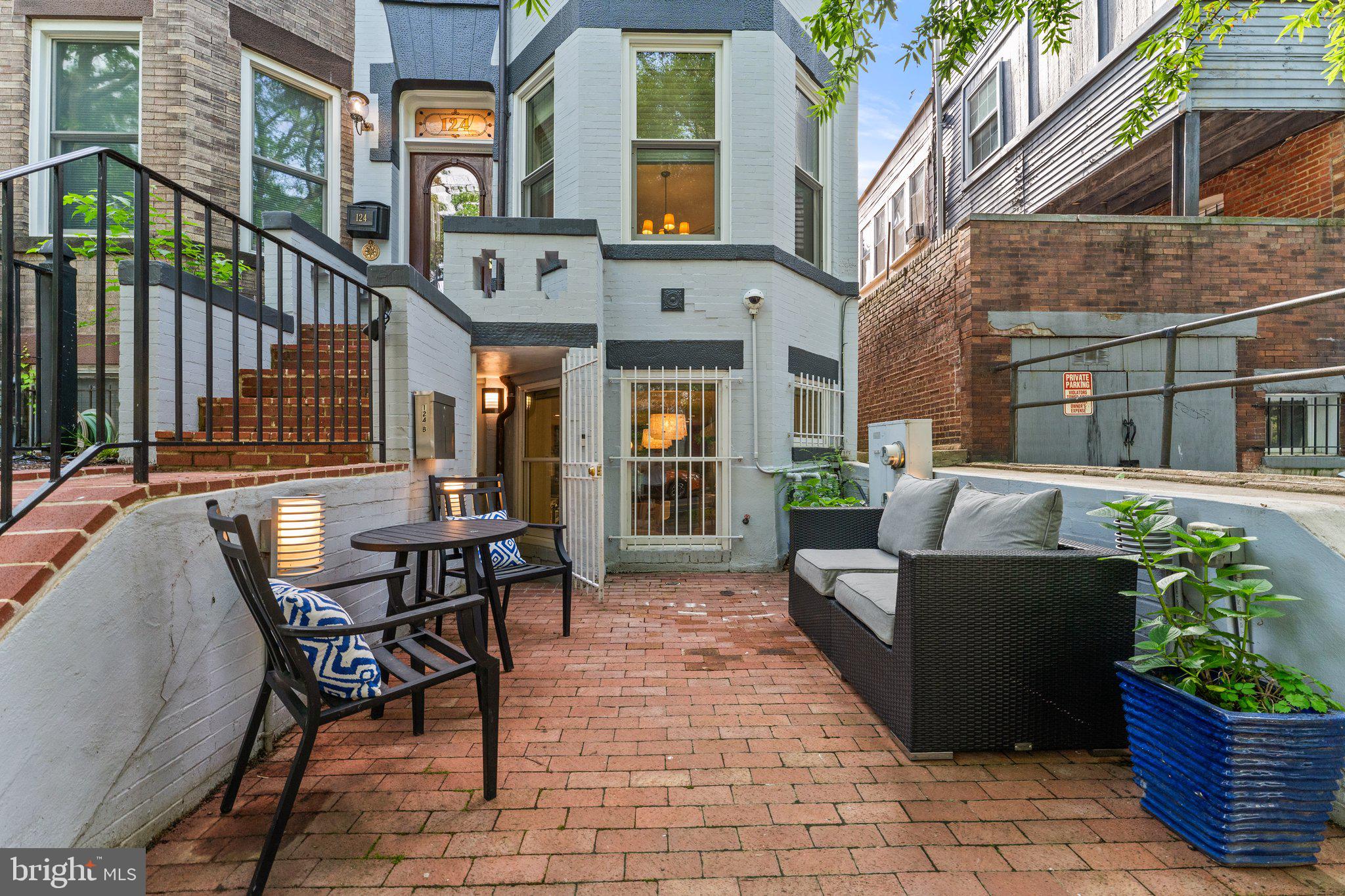 CAPITOL HILL - Residential
