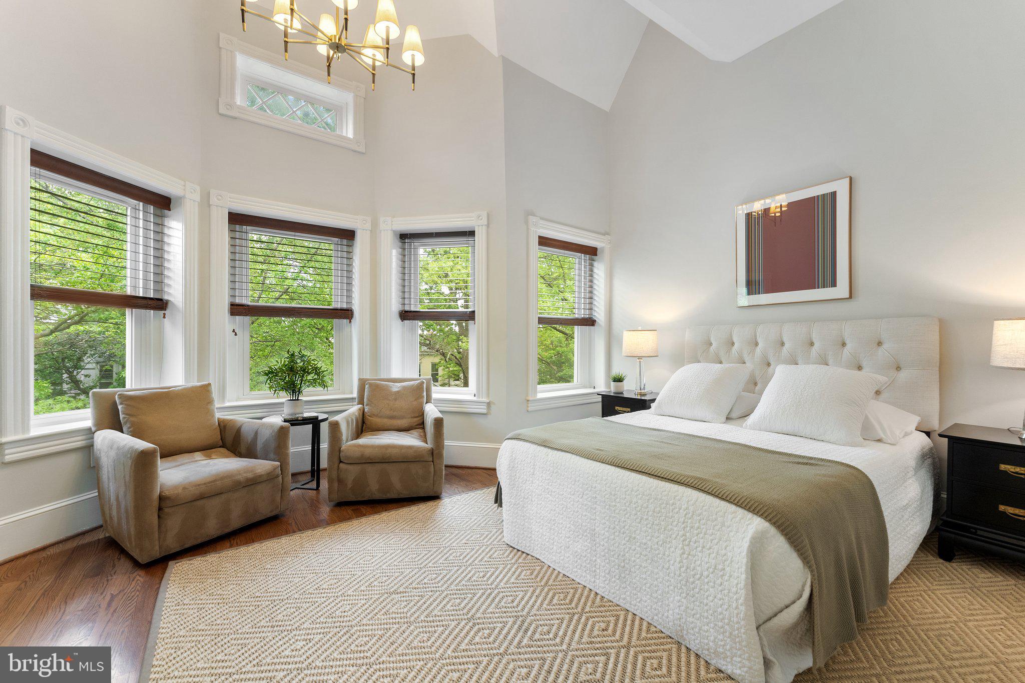 CAPITOL HILL - Residential