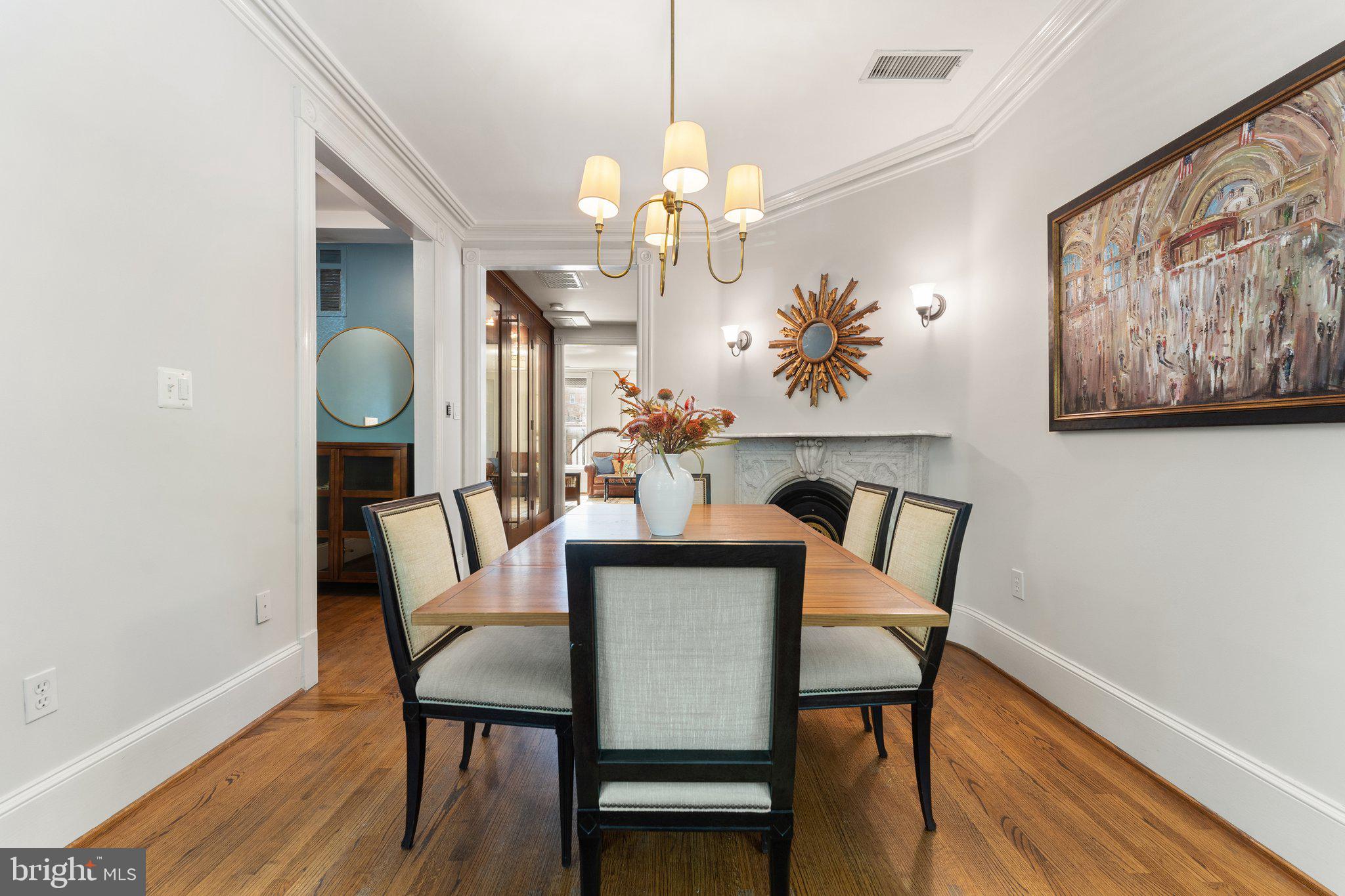 CAPITOL HILL - Residential