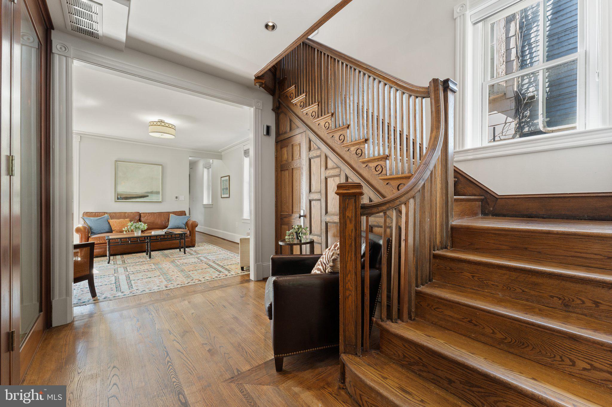 CAPITOL HILL - Residential