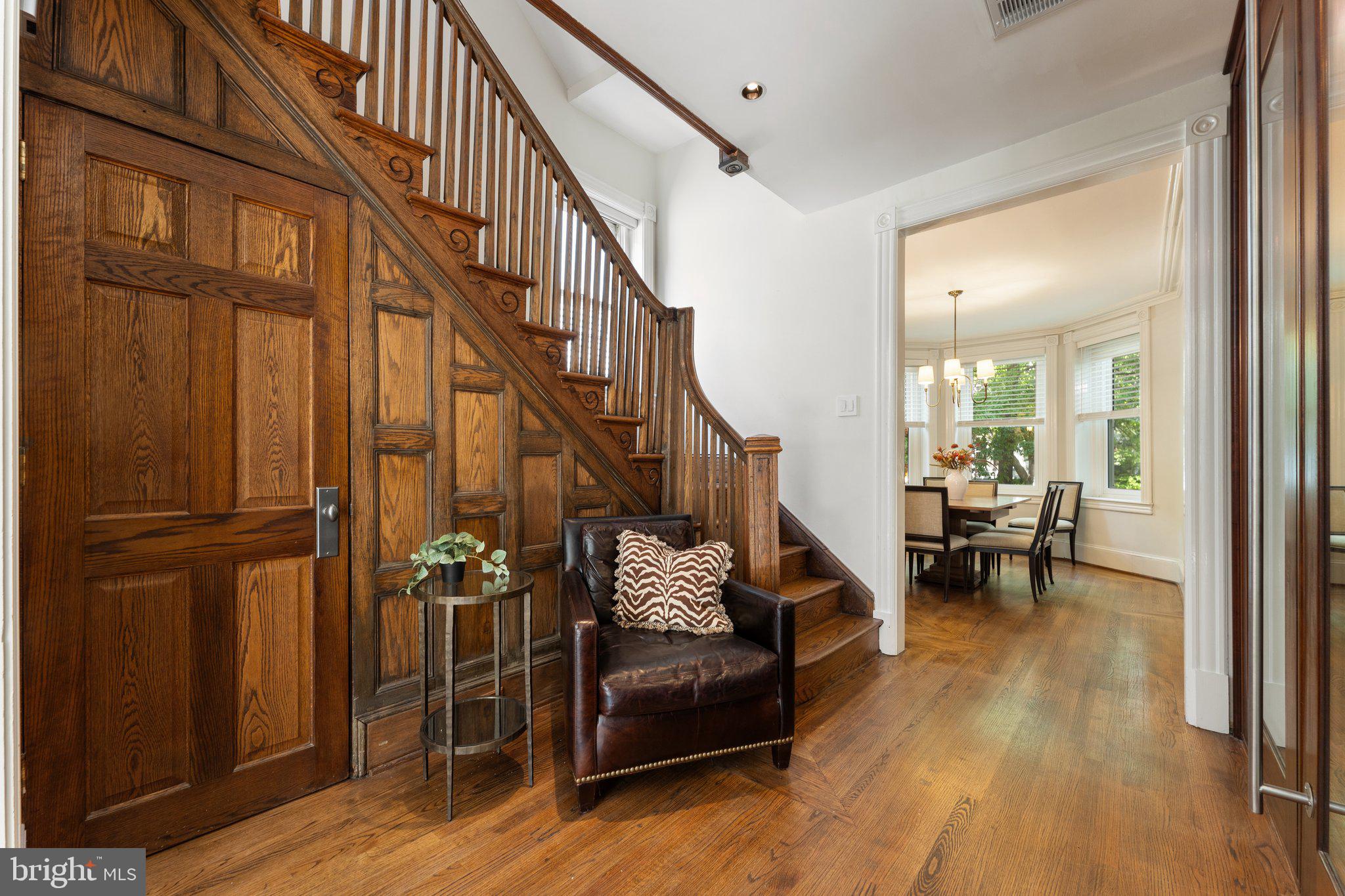 CAPITOL HILL - Residential