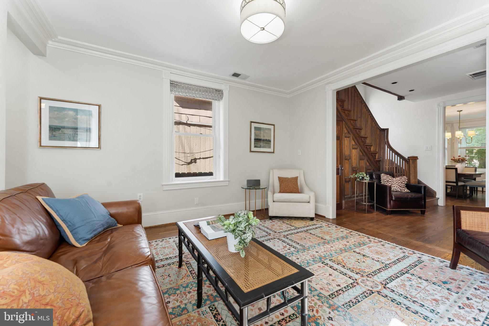 CAPITOL HILL - Residential