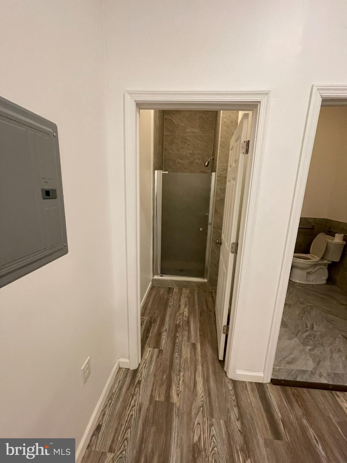 1203 E CHELTEN AVENUE