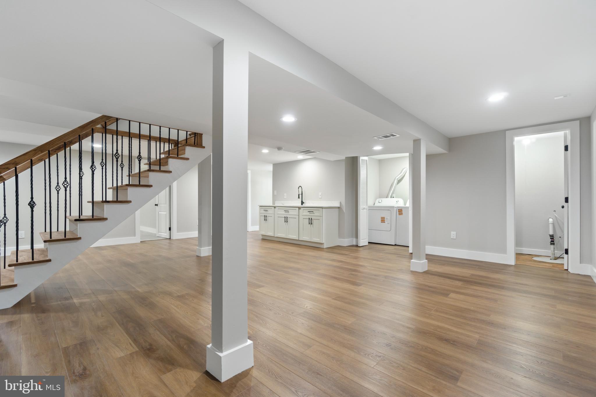 CHARTWELL - Residential