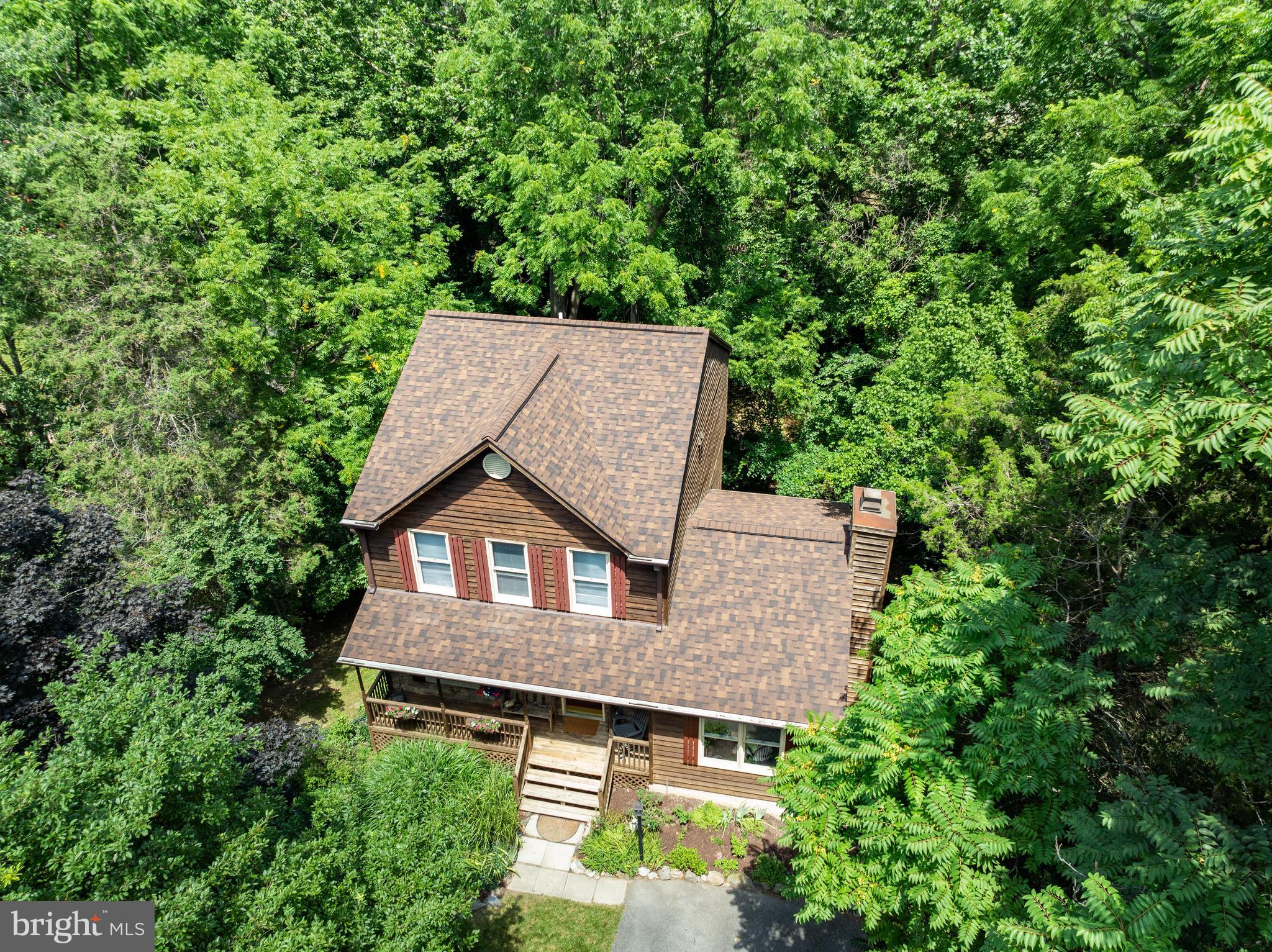 6706 MEADOWLAWN CIRCLE