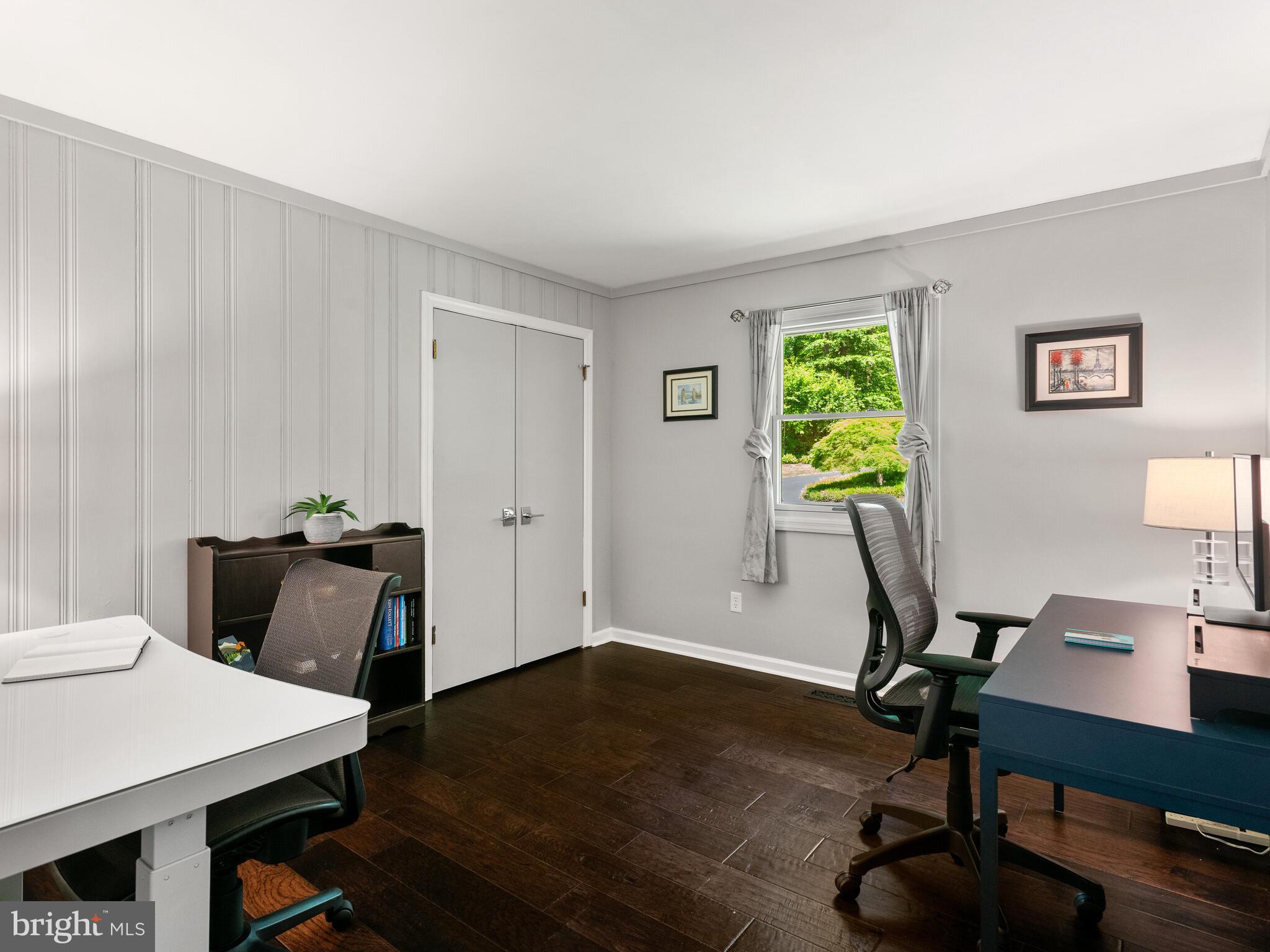 HUNTVIEW AT HORSES - Residential