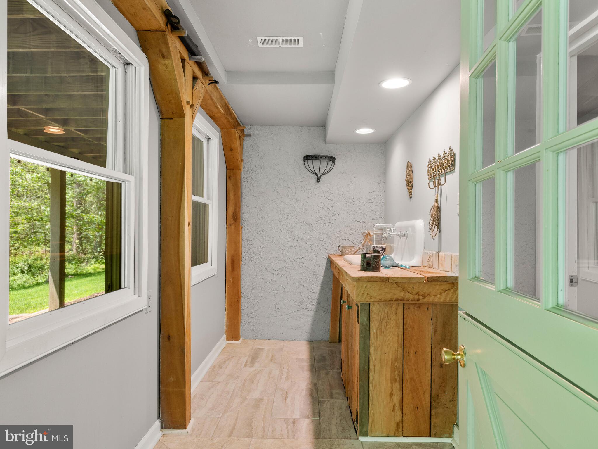 HUNTVIEW AT HORSES - Residential