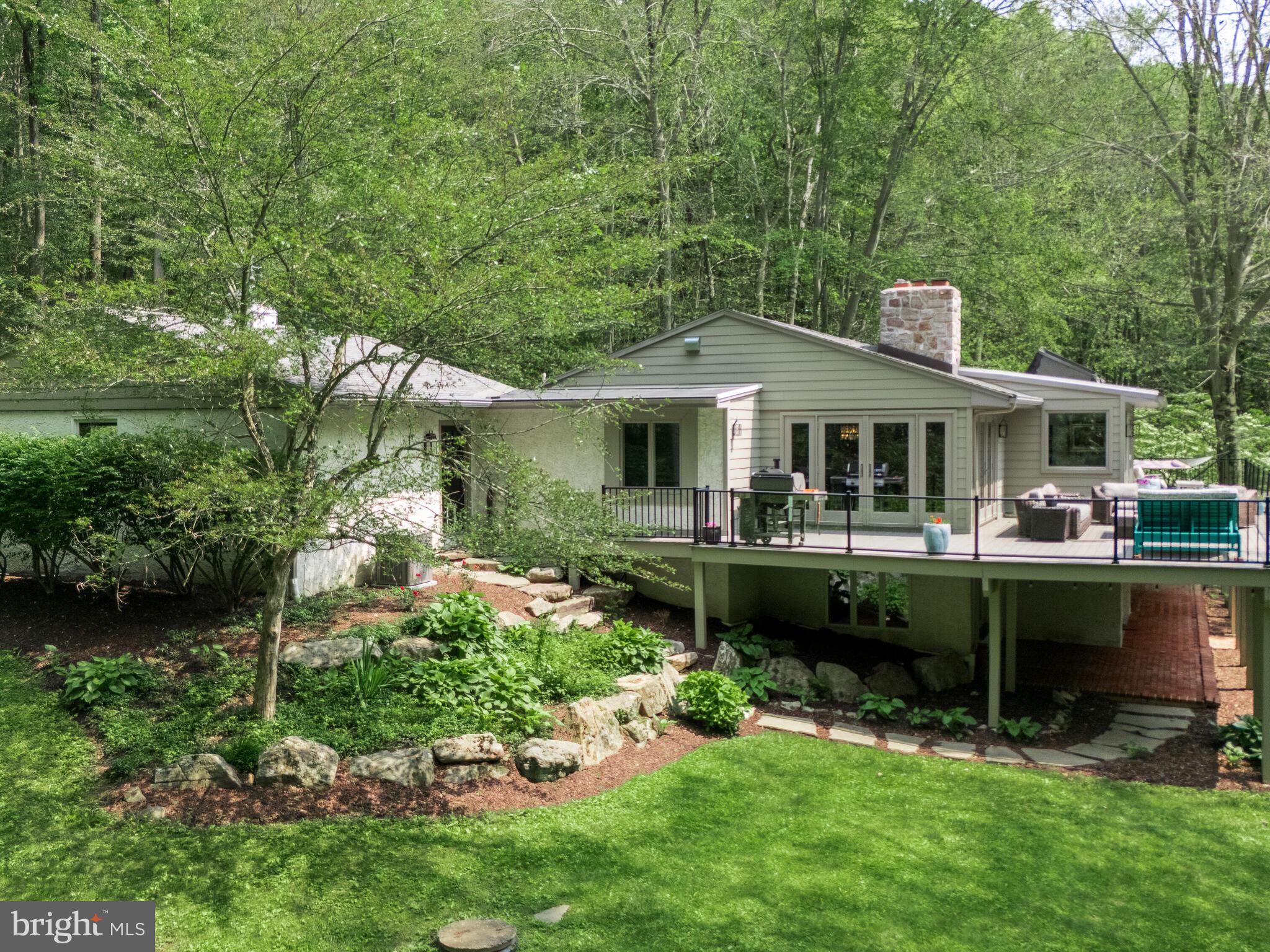 2762 HORSESHOE TRAIL