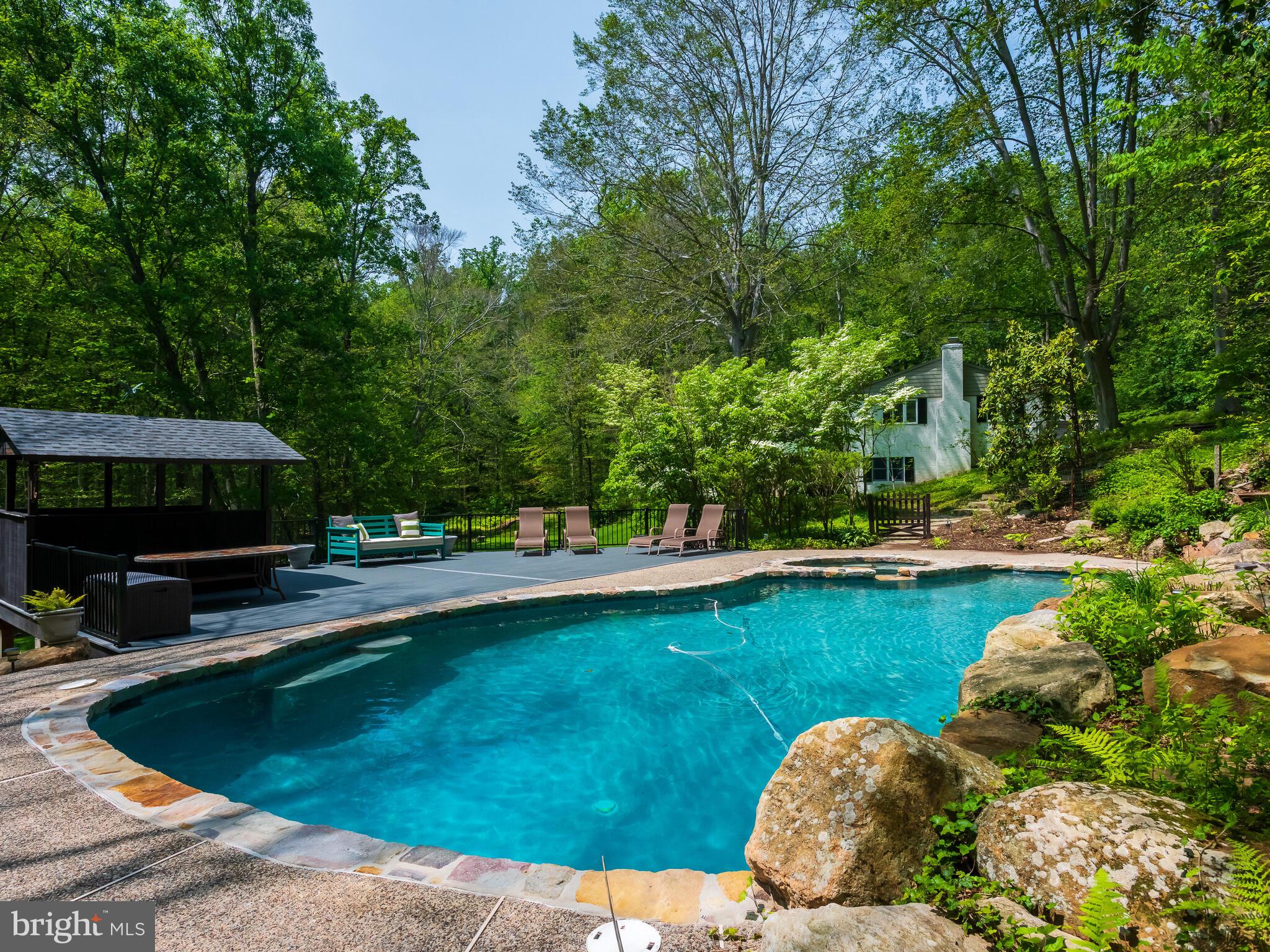 2762 HORSESHOE TRAIL