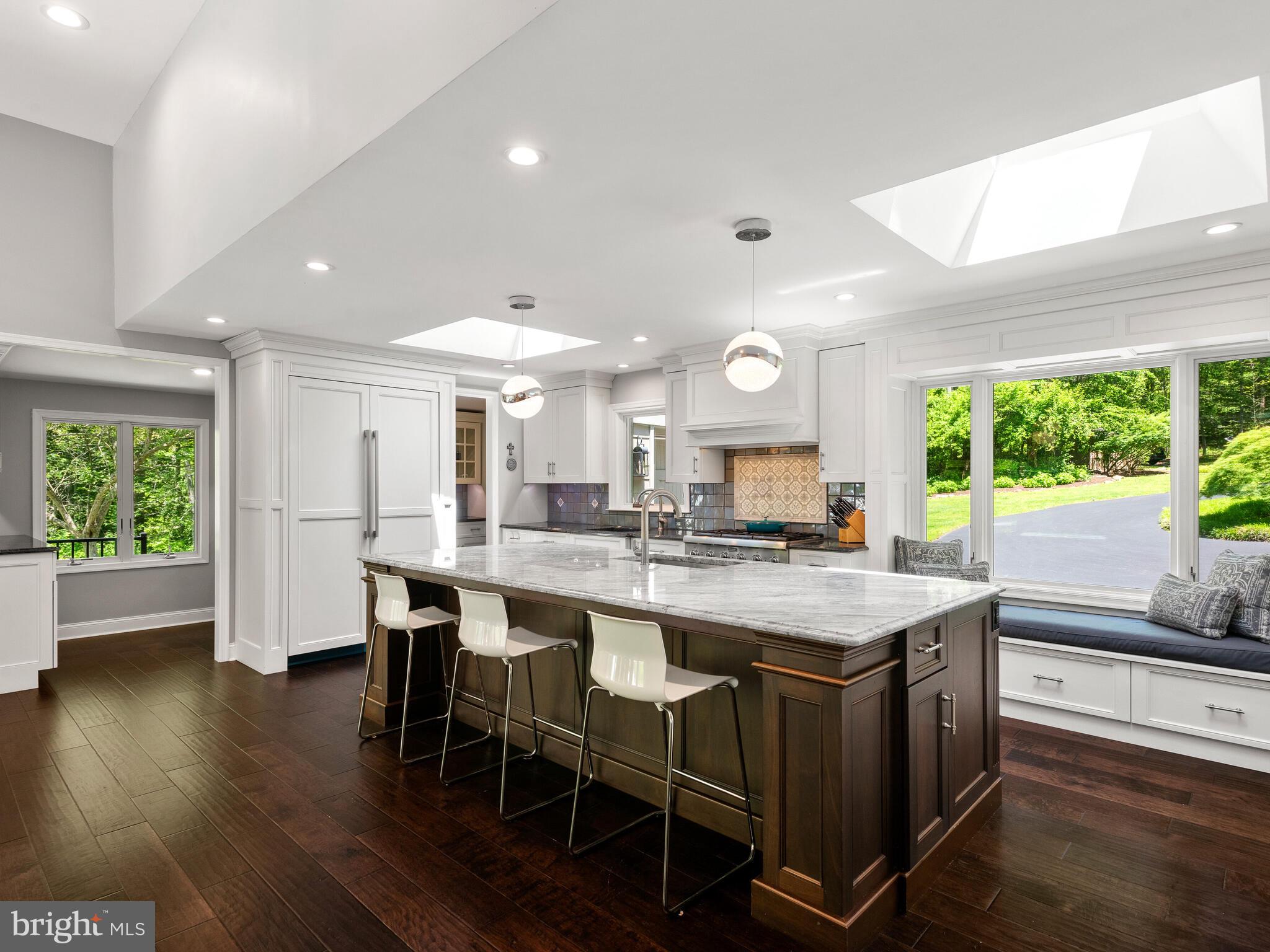 HUNTVIEW AT HORSES - Residential