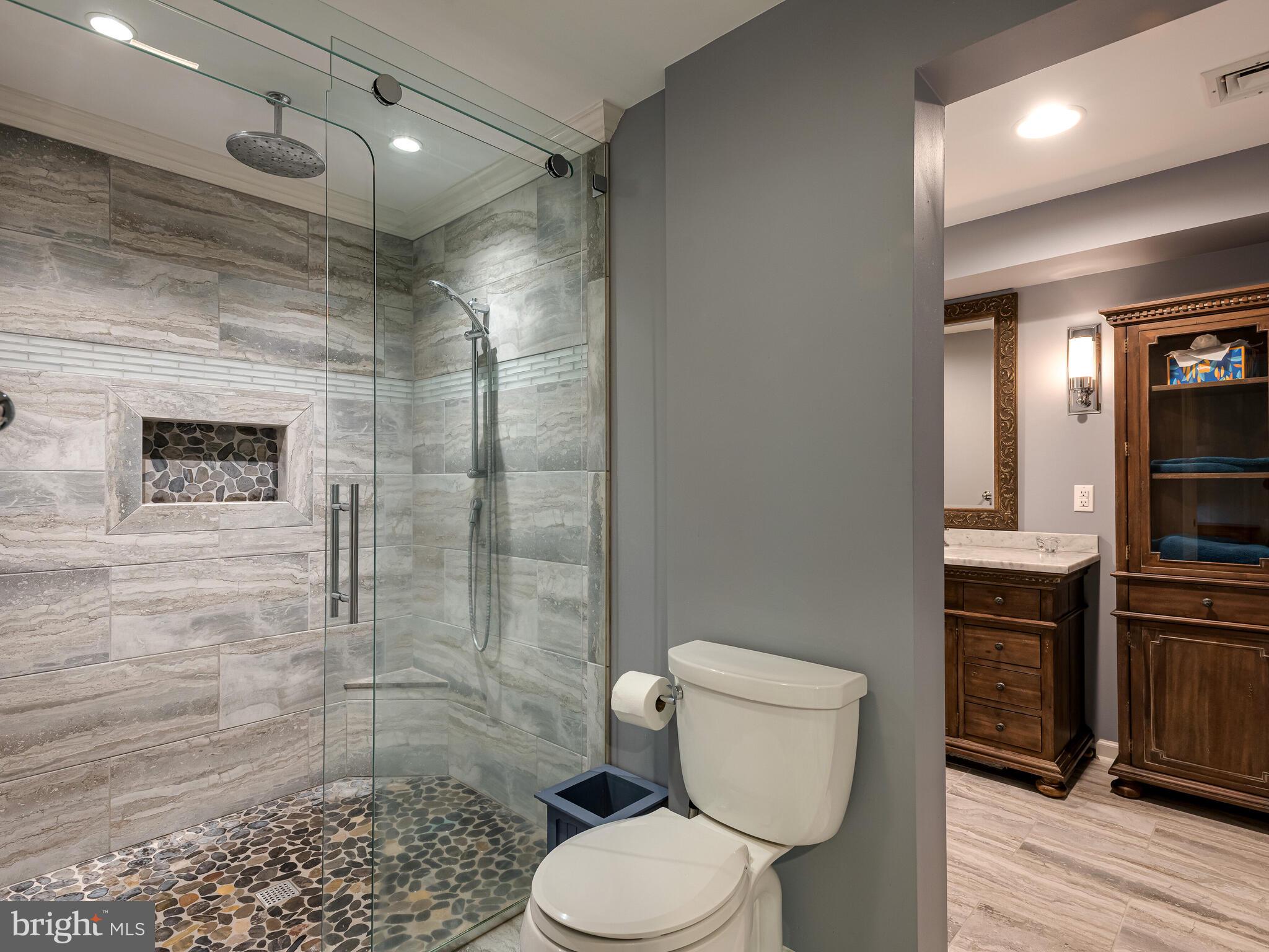 HUNTVIEW AT HORSES - Residential