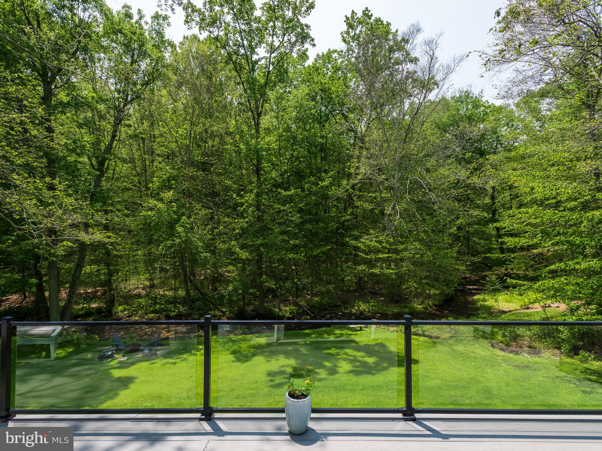 HUNTVIEW AT HORSES - Residential