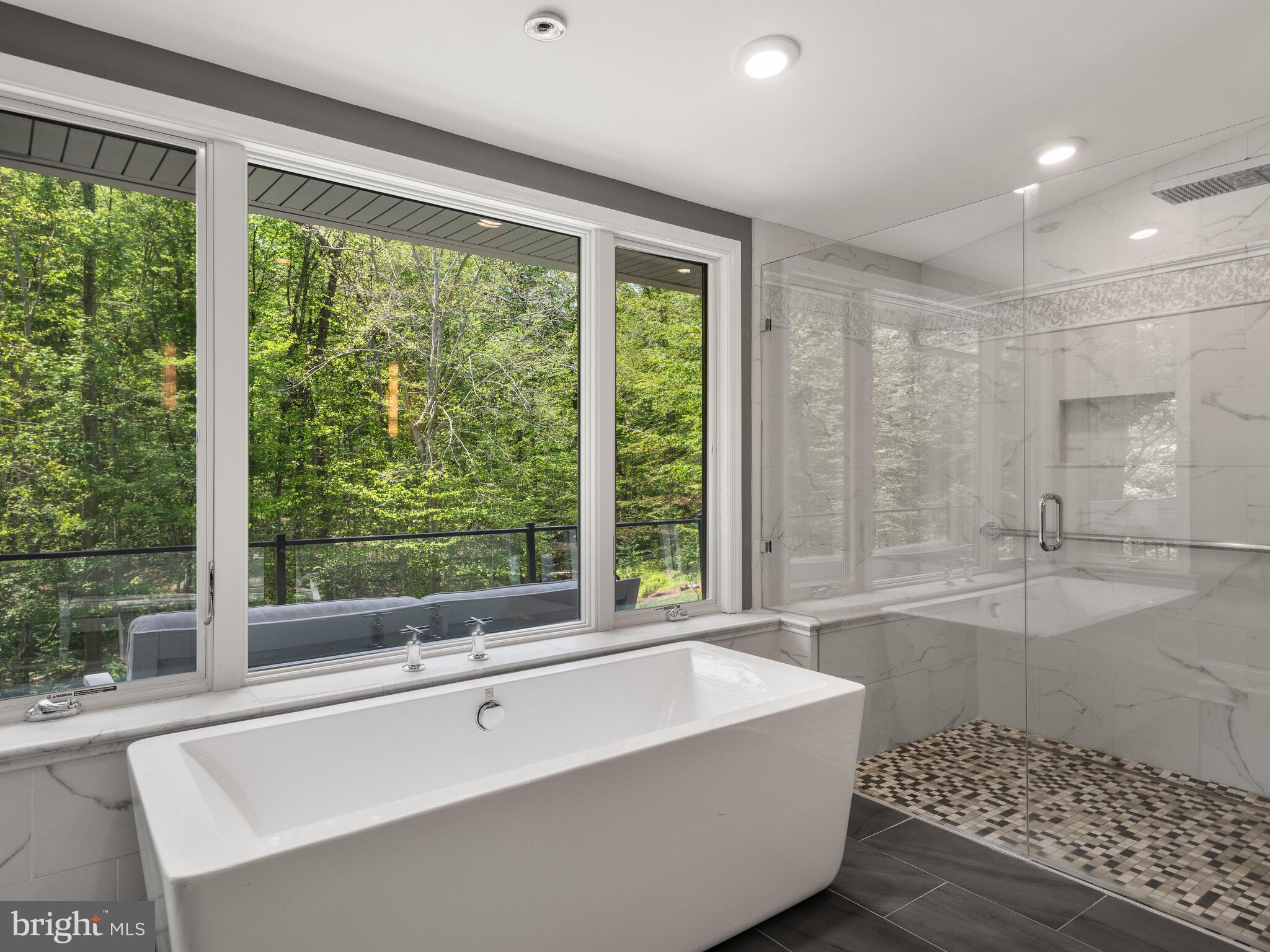 HUNTVIEW AT HORSES - Residential