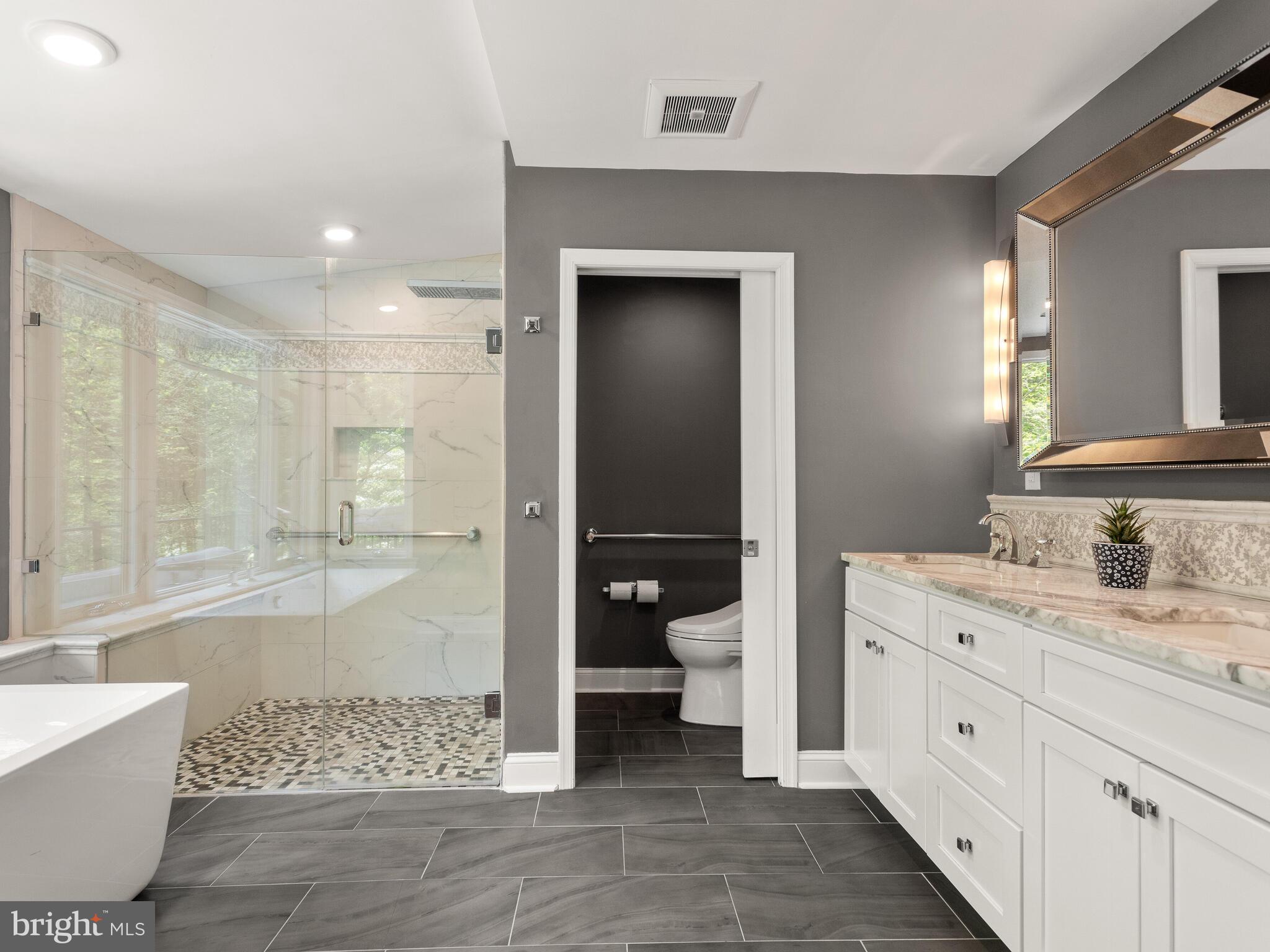 HUNTVIEW AT HORSES - Residential