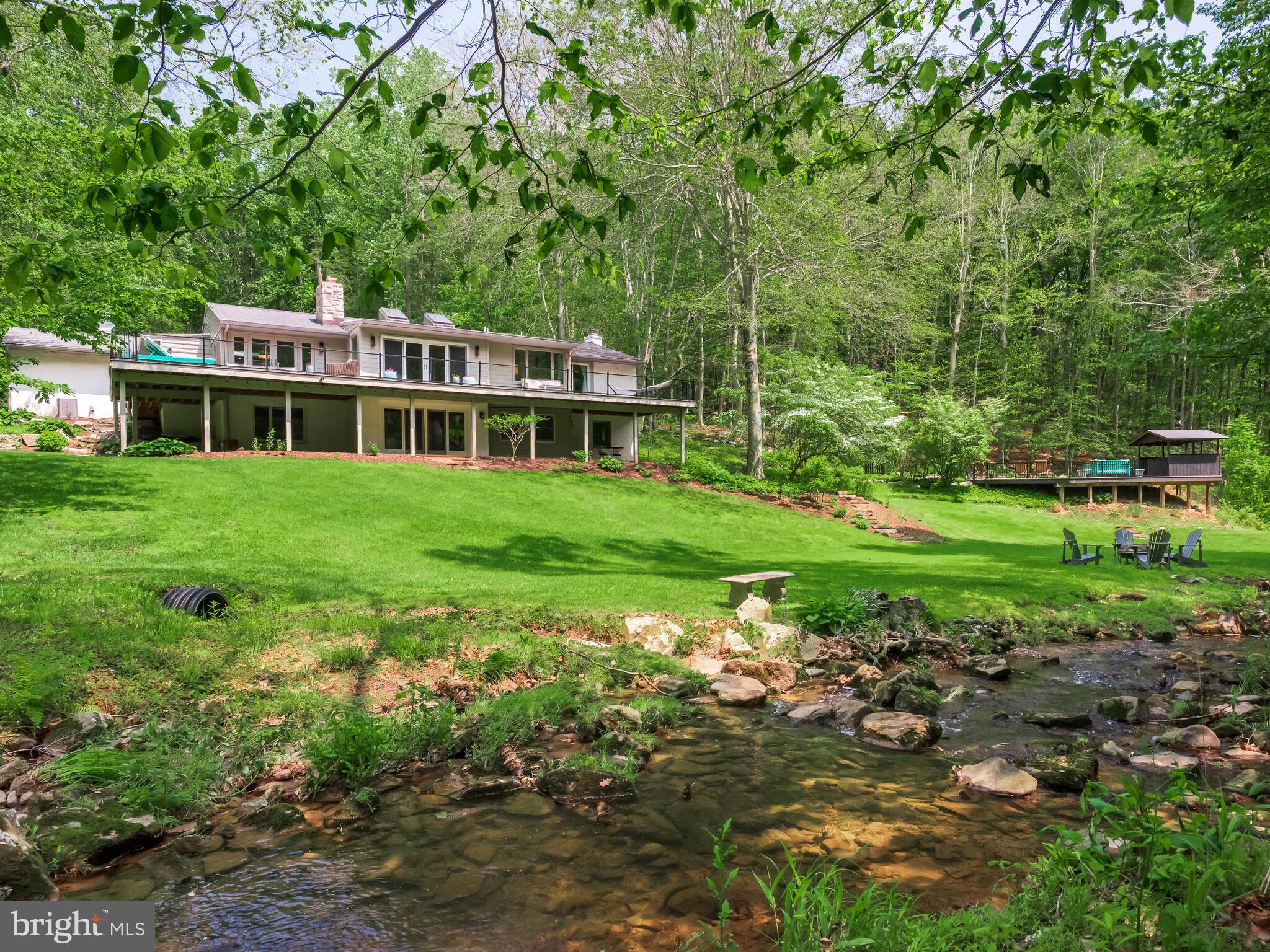 2762 HORSESHOE TRAIL