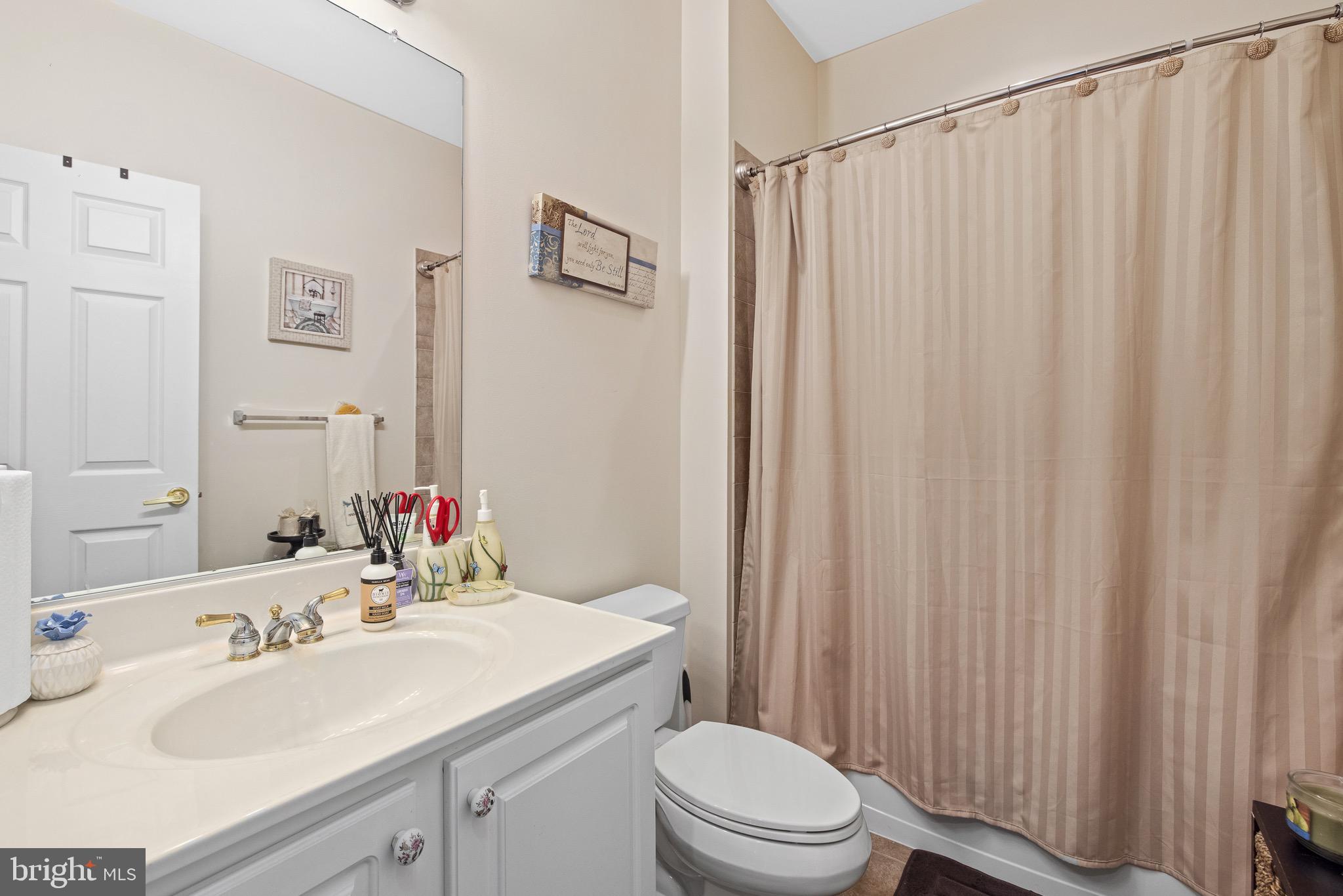 VIRGINIA HERITAGE AT LEE'S PARK - Residential