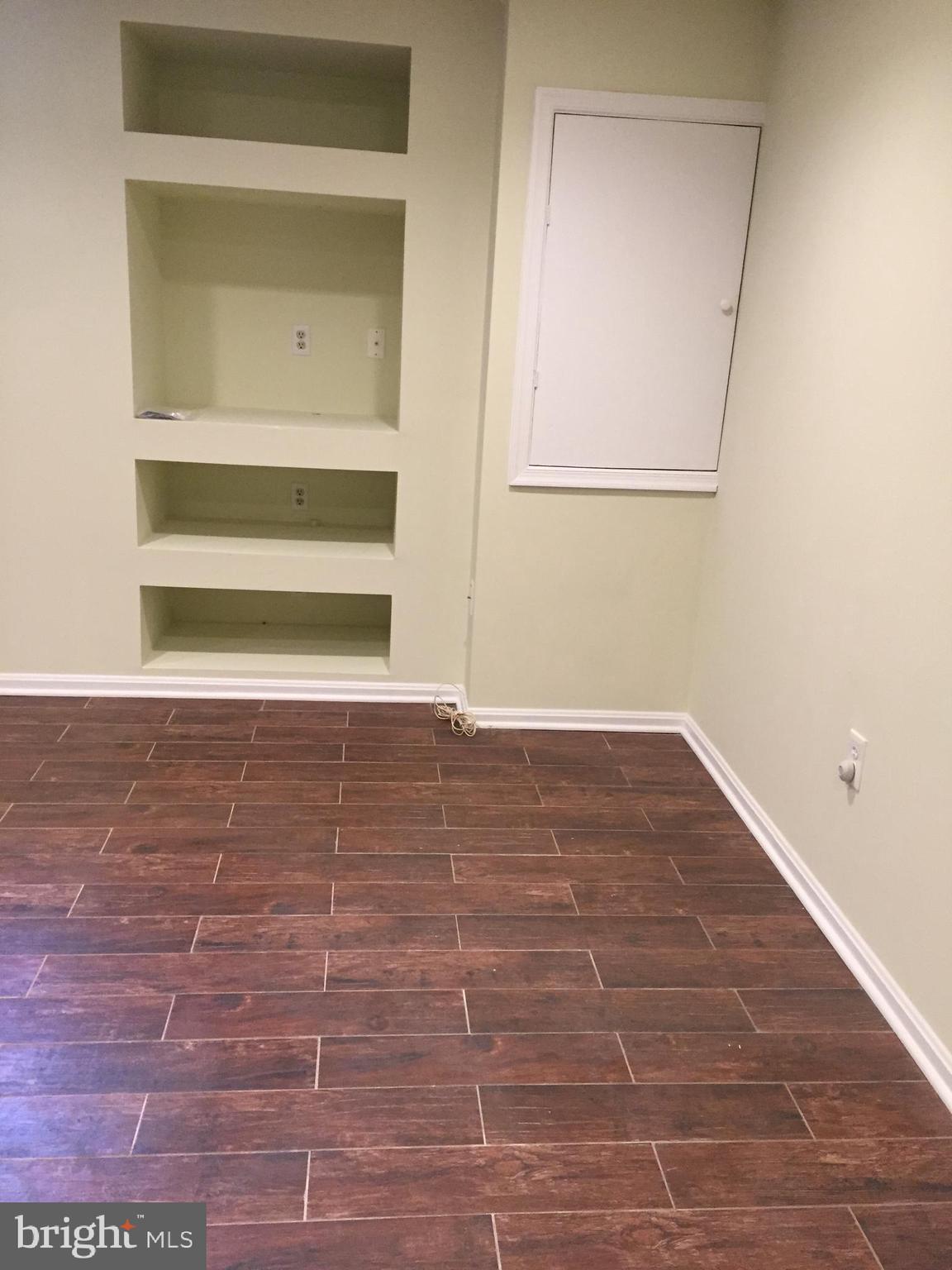 SILVER SPRING - Residential