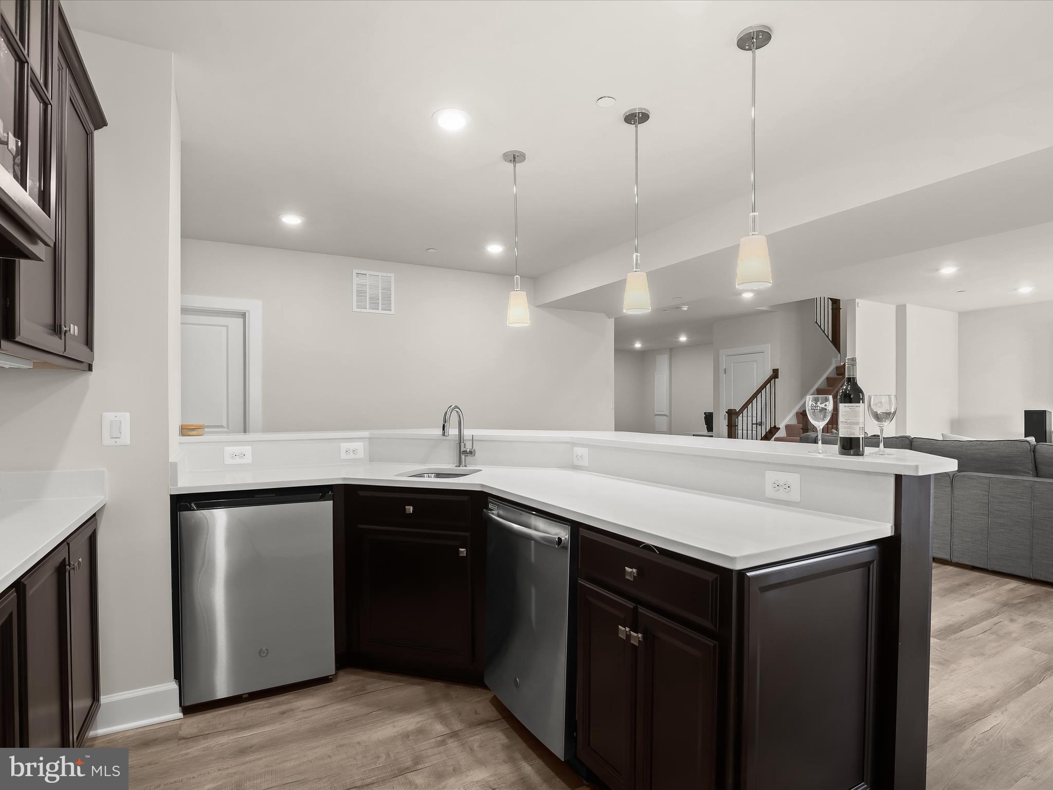 MAPLE LAWN SOUTH - Residential