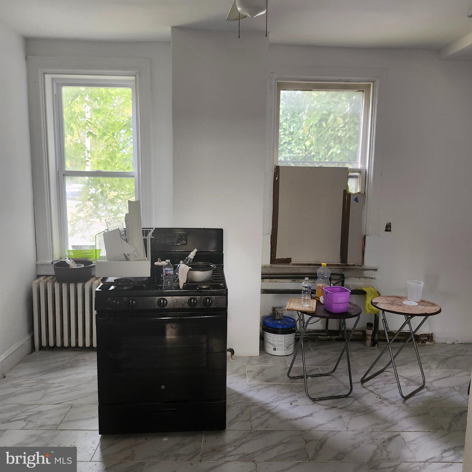 WEST HILLS - Residential