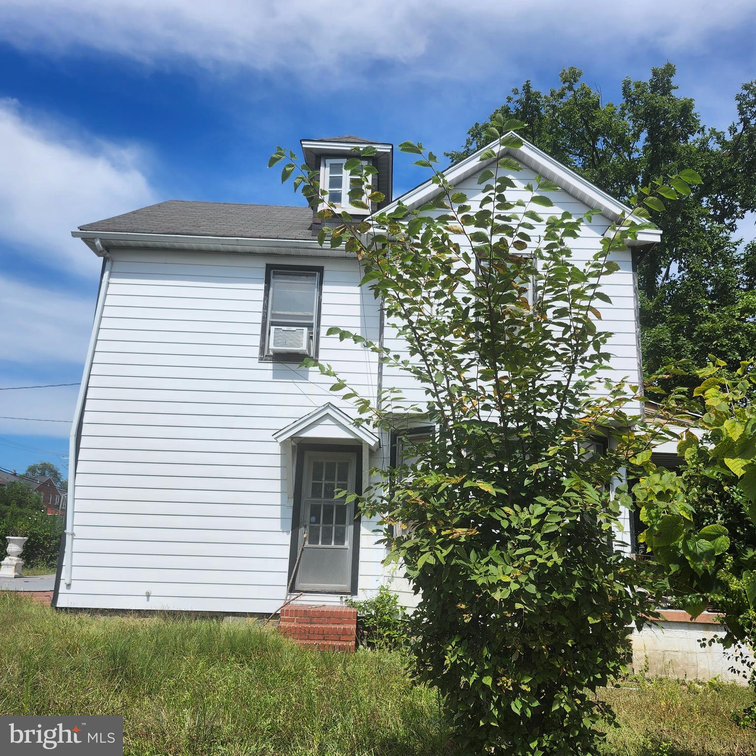 WEST HILLS - Residential