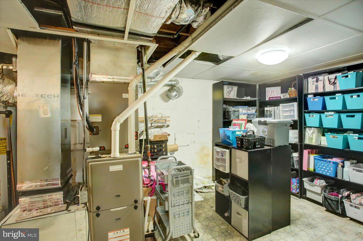 GREENBERRY HILLS - Residential