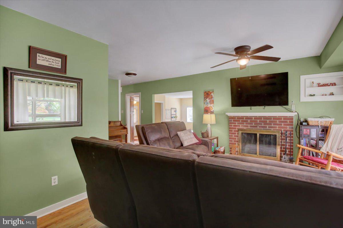 GREENBERRY HILLS - Residential