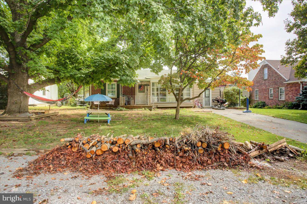 GREENBERRY HILLS - Residential